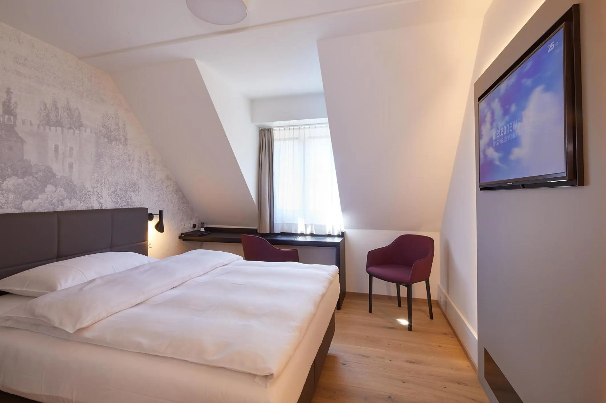 Photo of the whole room, Bed in Hotel Gasthof zum Ochsen