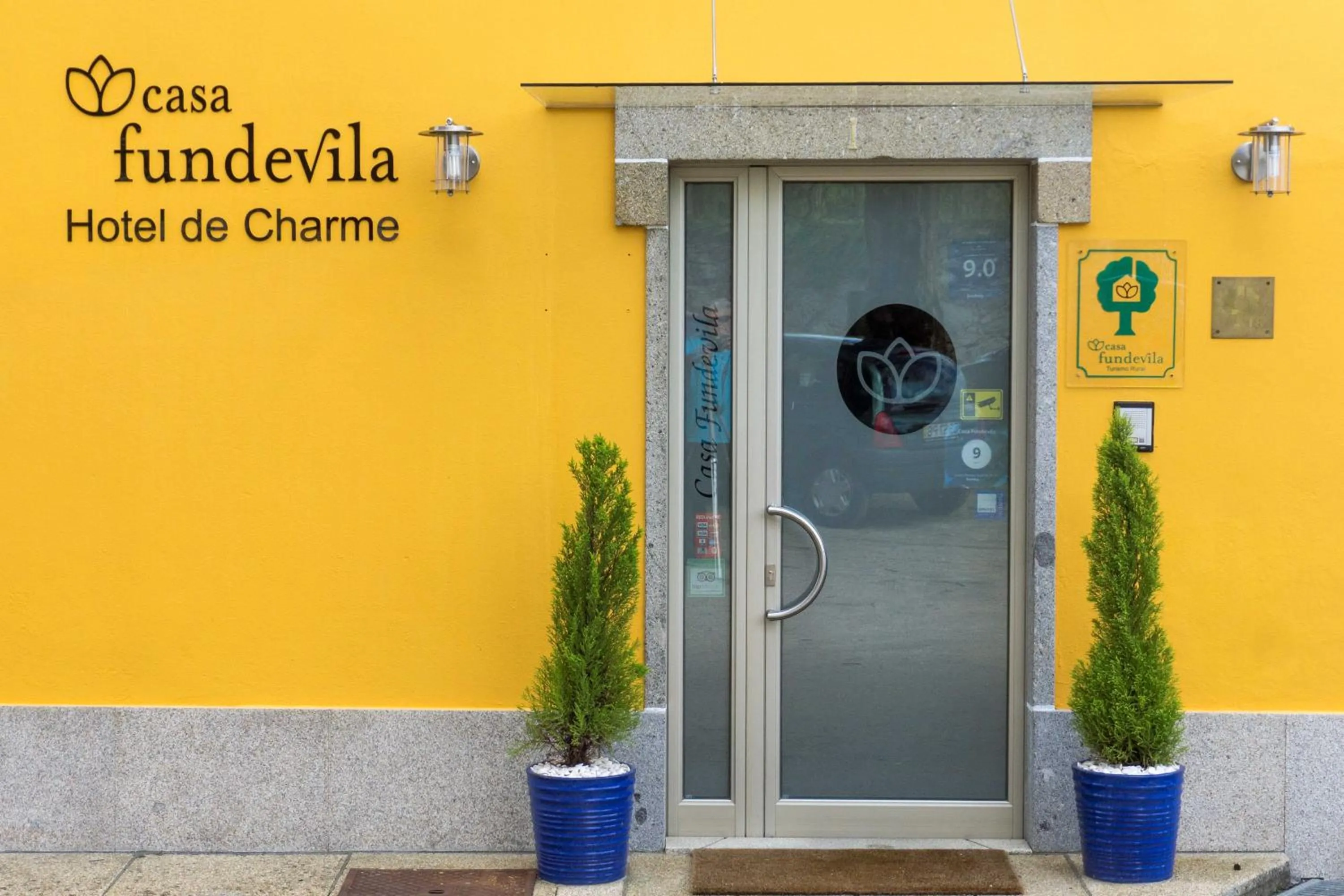 Facade/entrance in Hotel de Charme Casa Fundevila