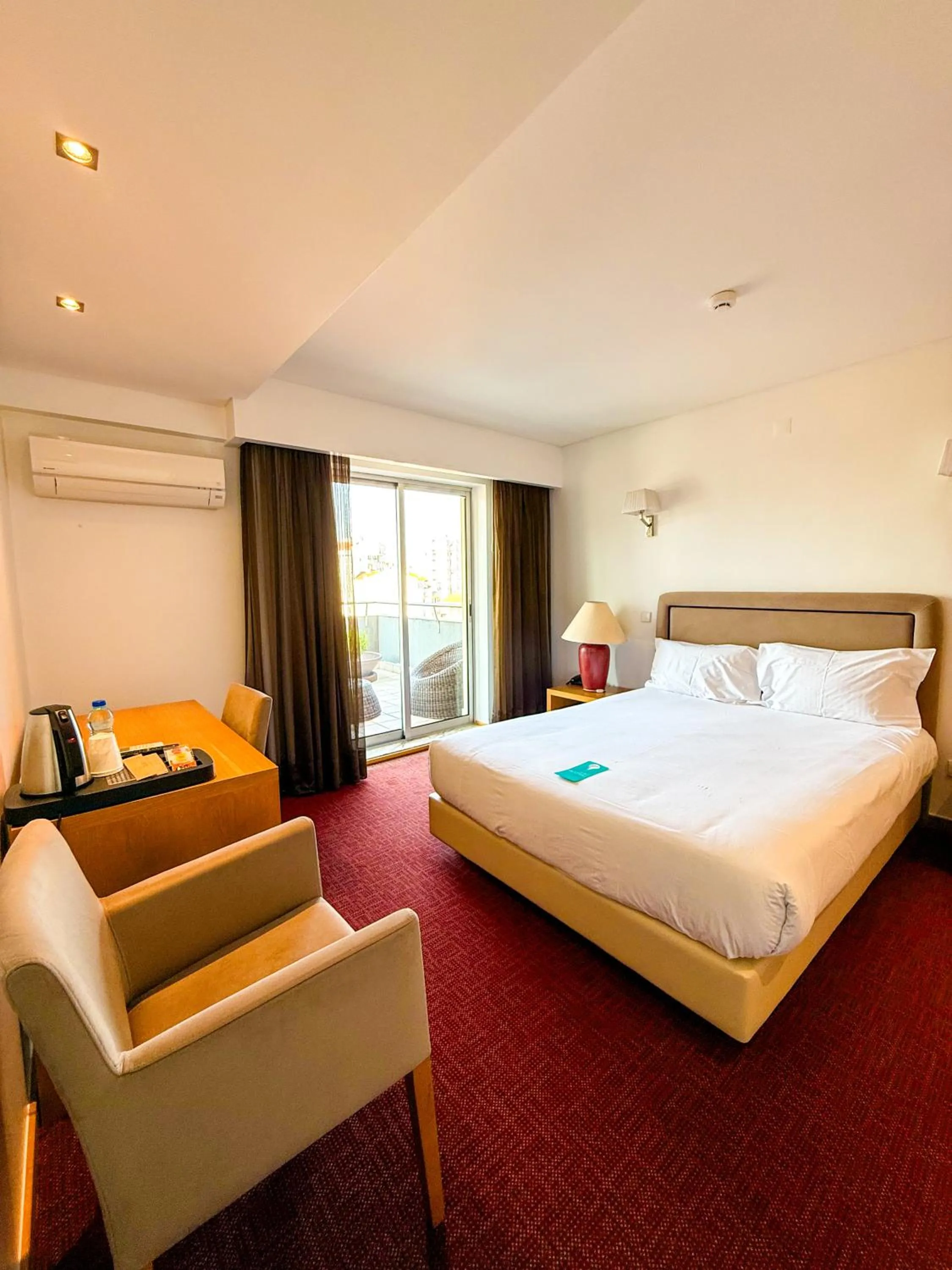 Bedroom, Bed in Stay Hotel Leiria Centro