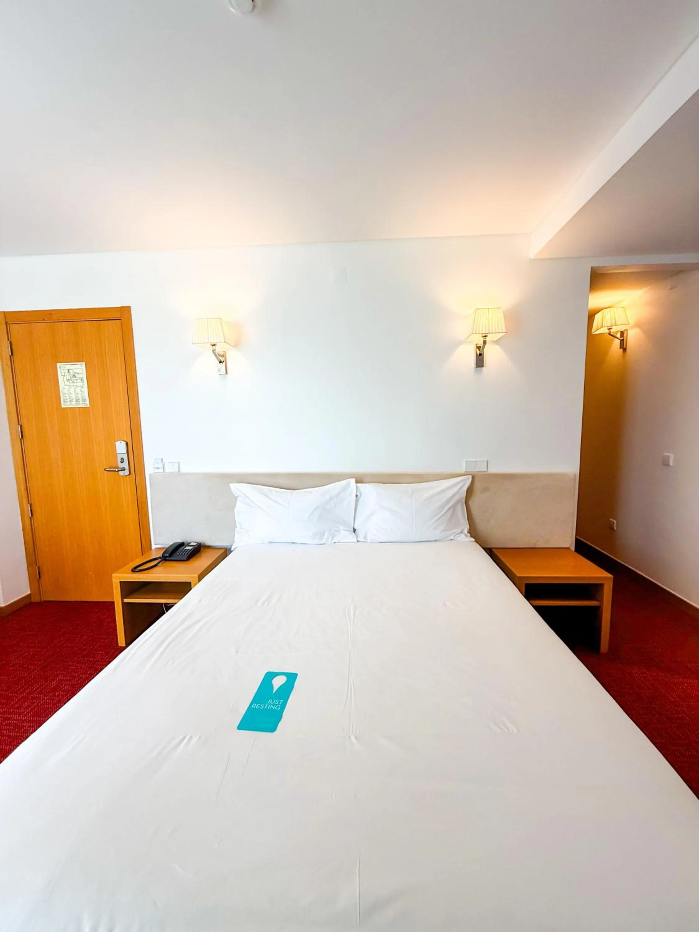 Bedroom, Bed in Stay Hotel Leiria Centro