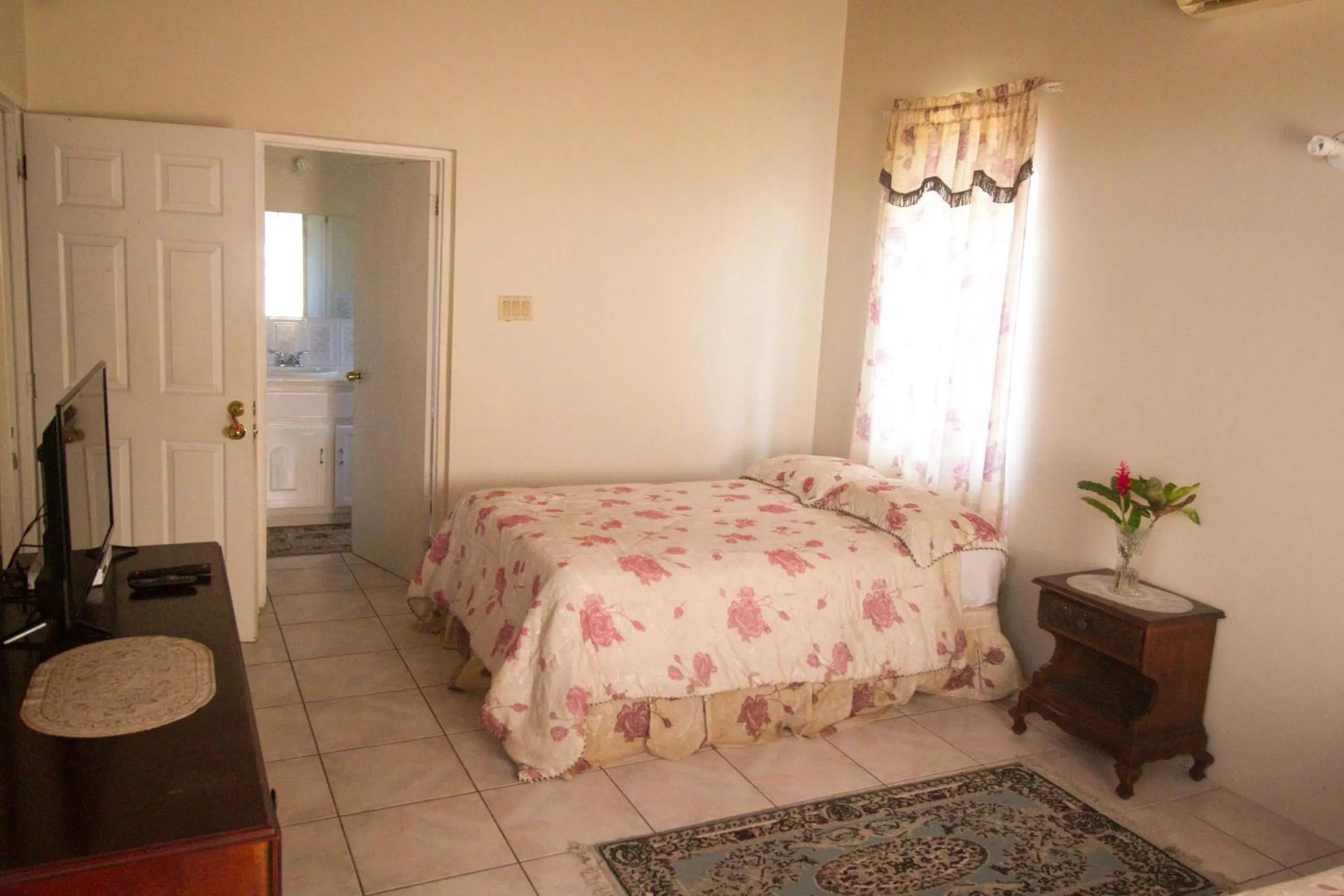 Bed in Sea View Chateau