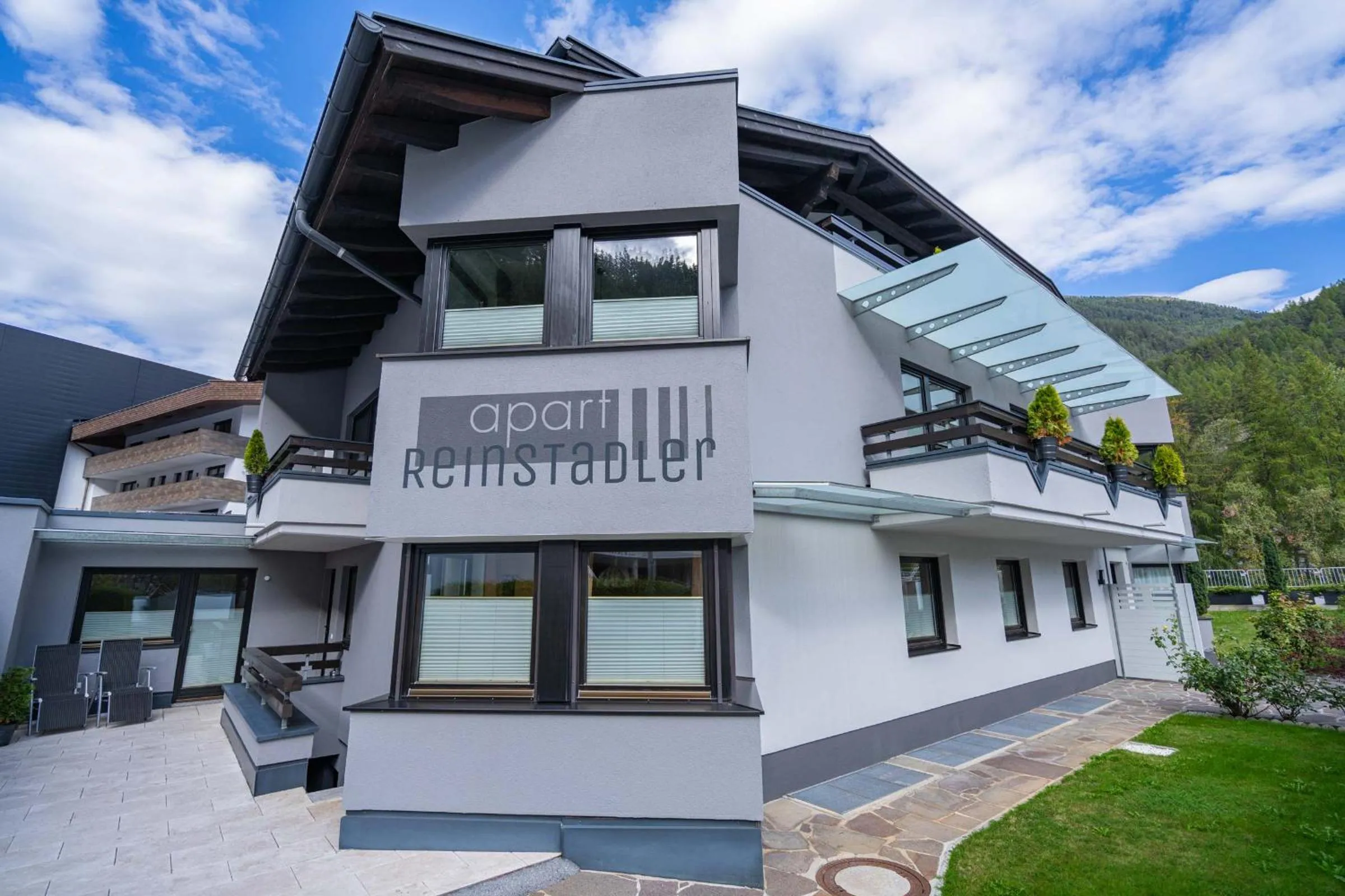 Property building in Apart Reinstadler