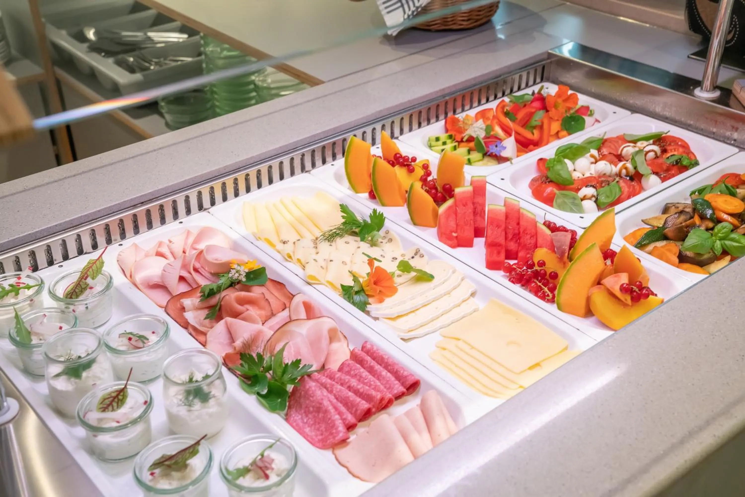 Buffet breakfast in Altstadthotel Grauer Wolf