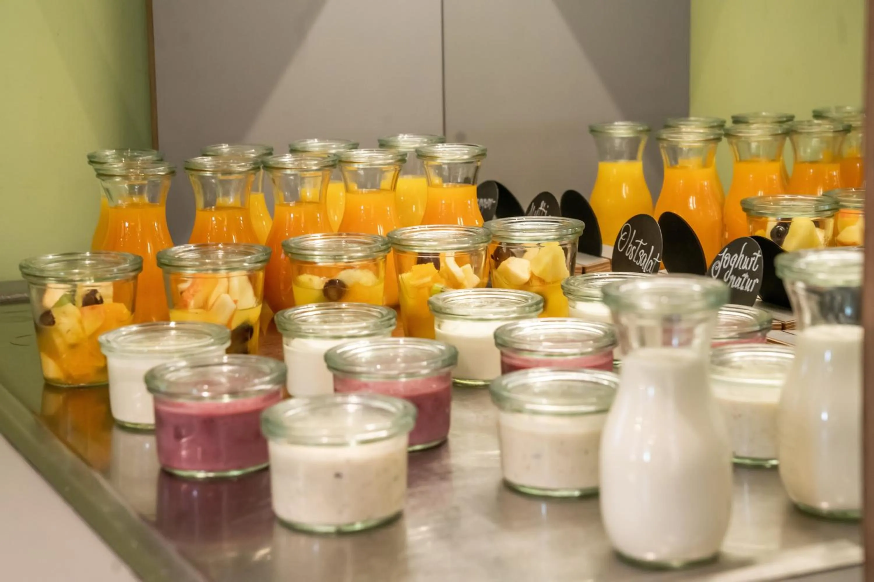 Buffet breakfast in Altstadthotel Grauer Wolf