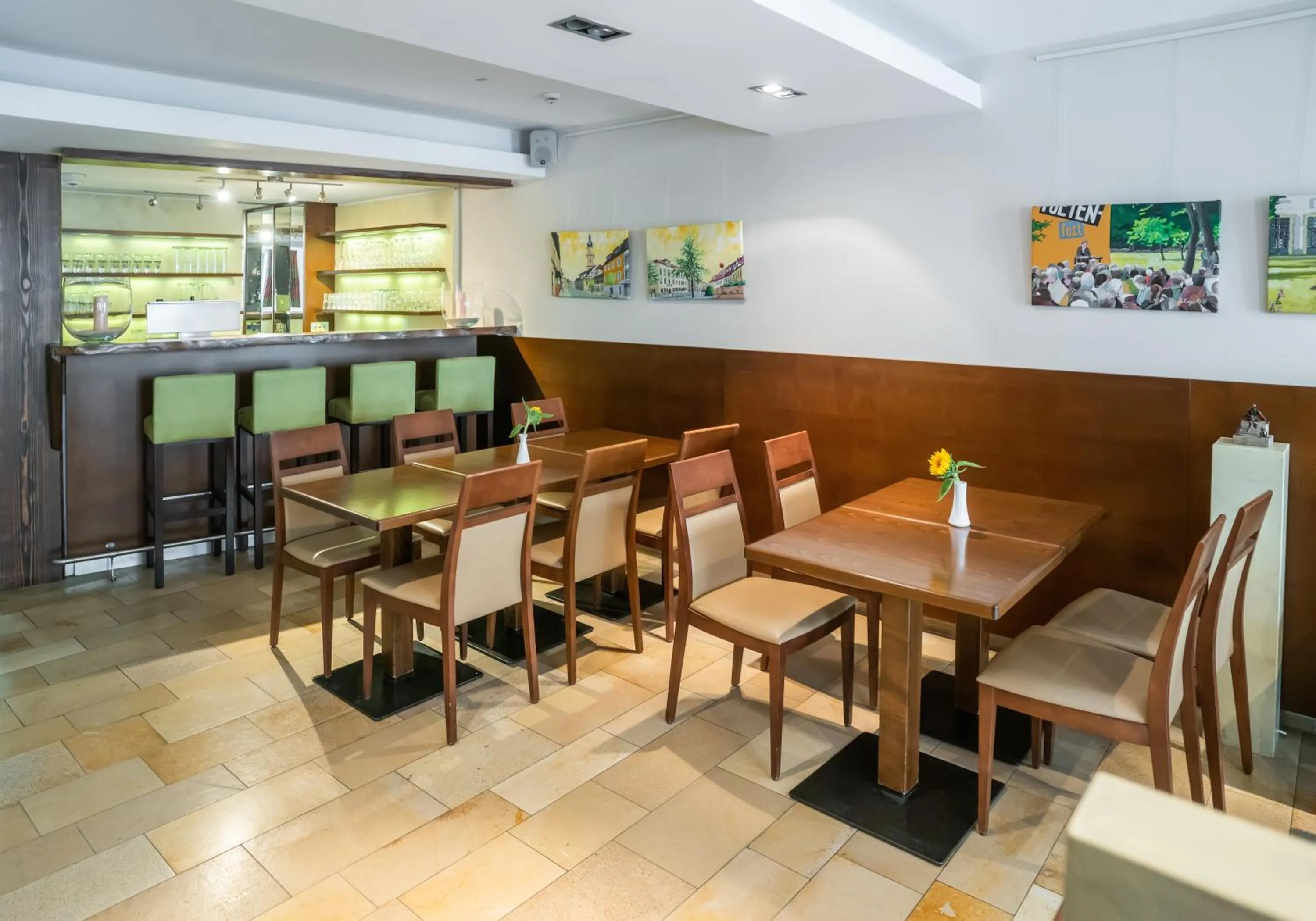 Restaurant/places to eat in Altstadthotel Grauer Wolf