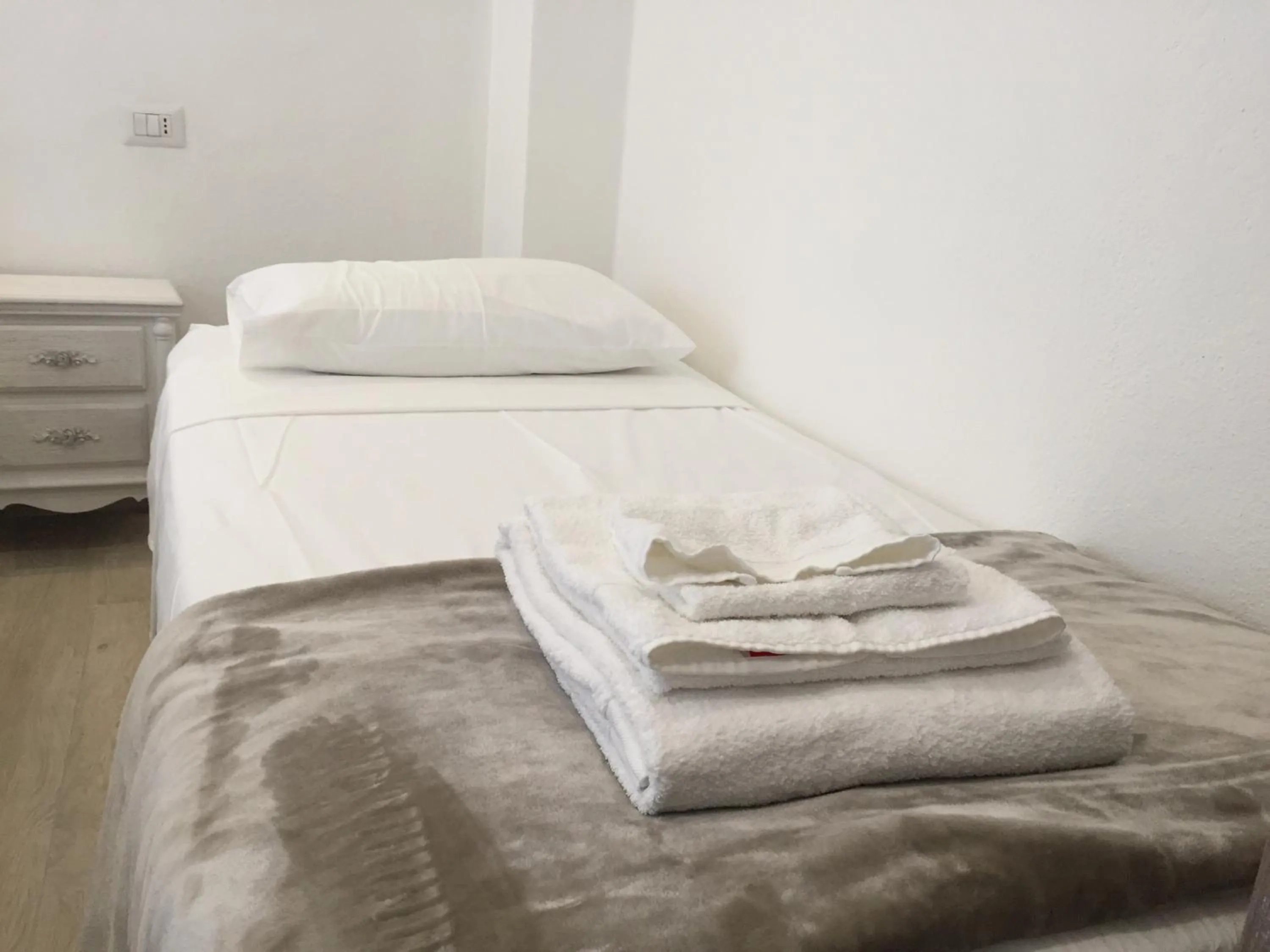 Bed in Graffiti in Barbagia