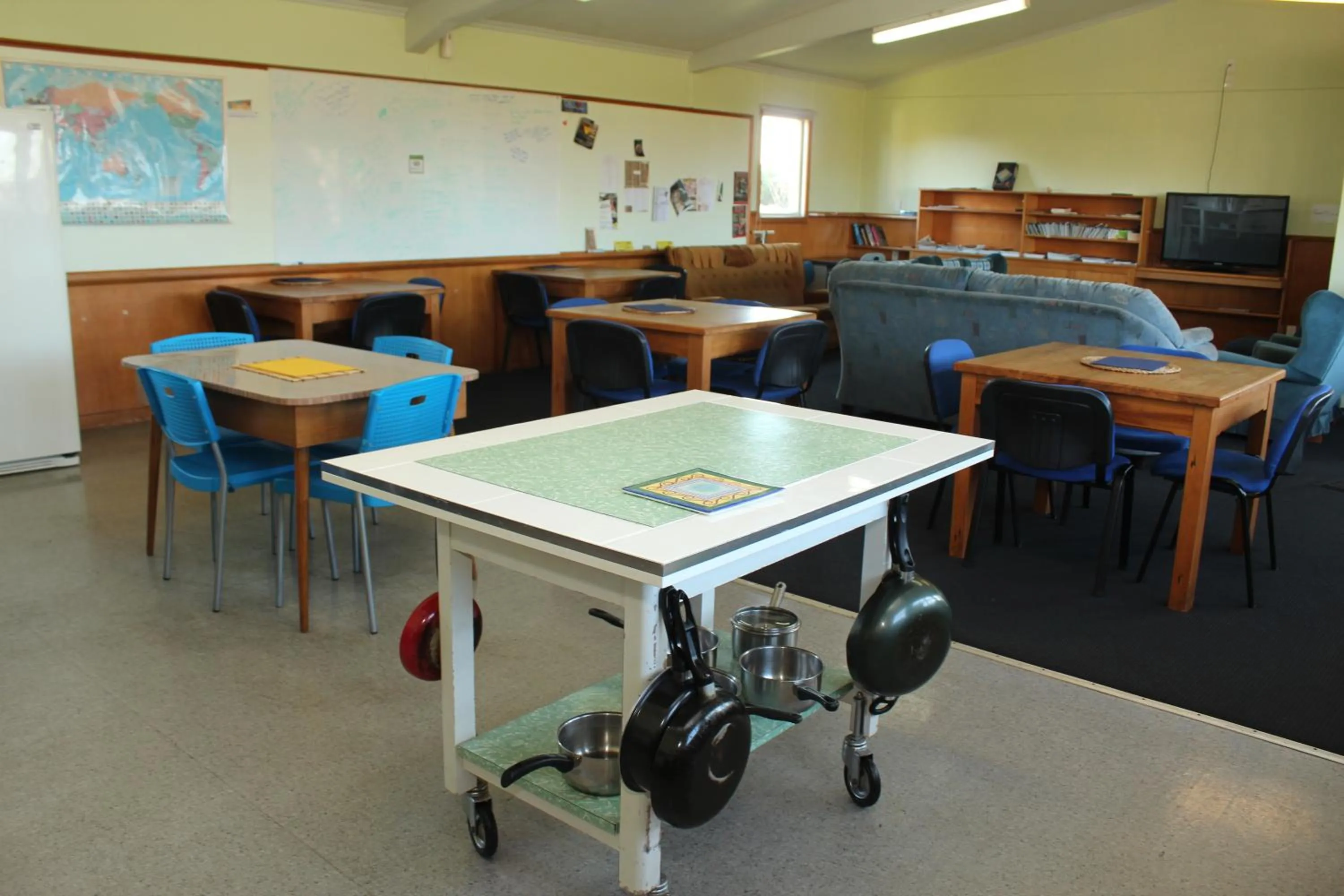 Communal lounge/ TV room in Central City Camping Park