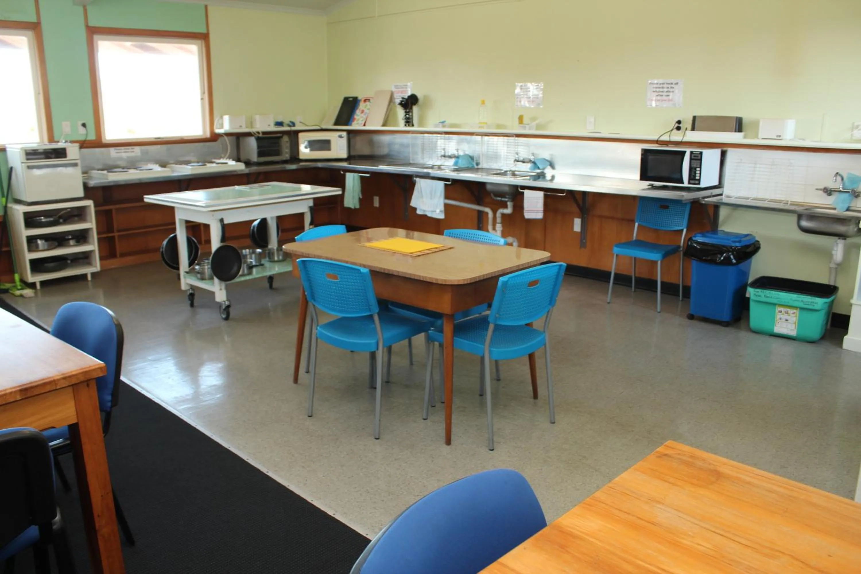 Communal lounge/ TV room in Central City Camping Park