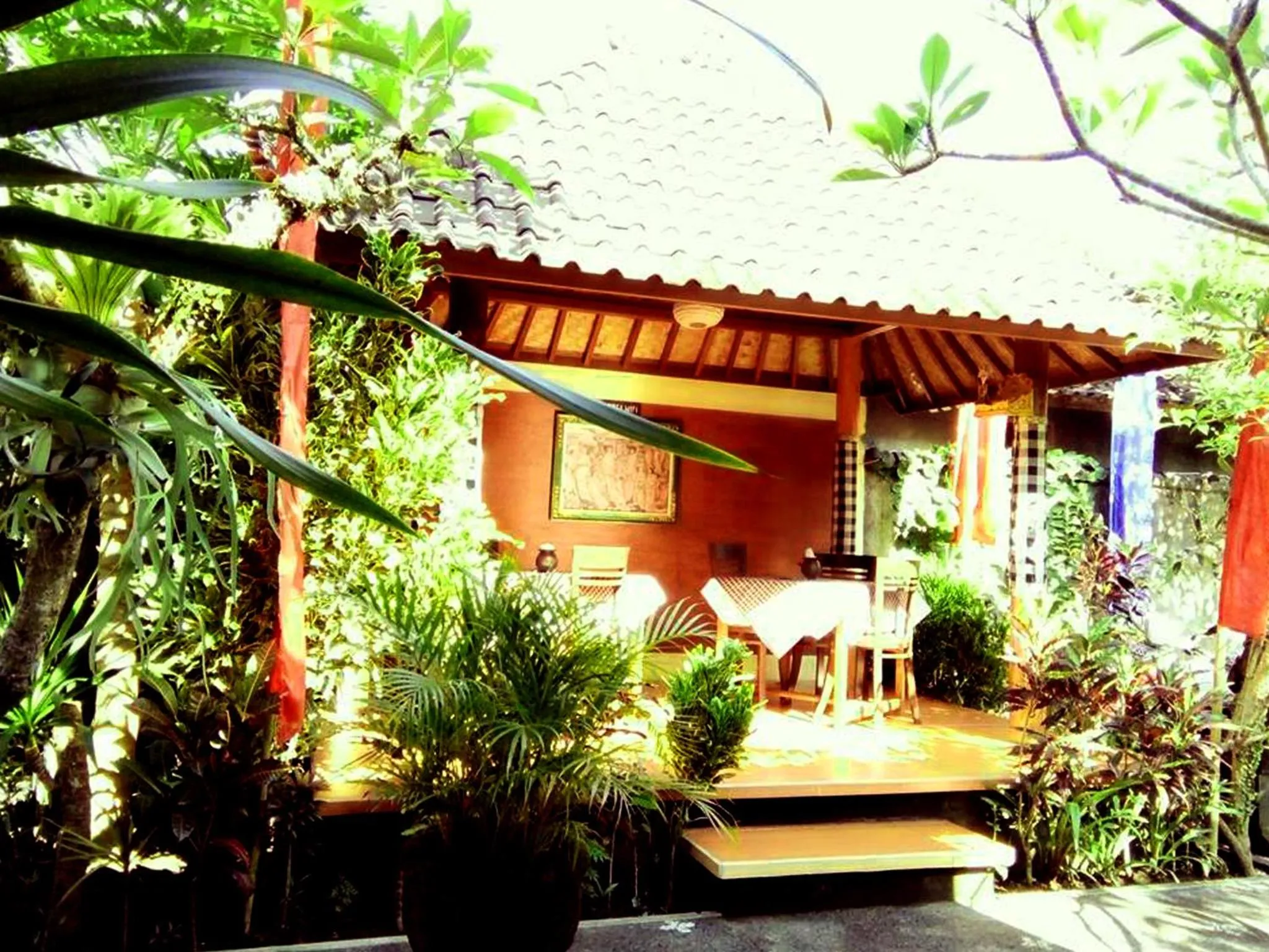 Restaurant/places to eat in Sweet Homestay
