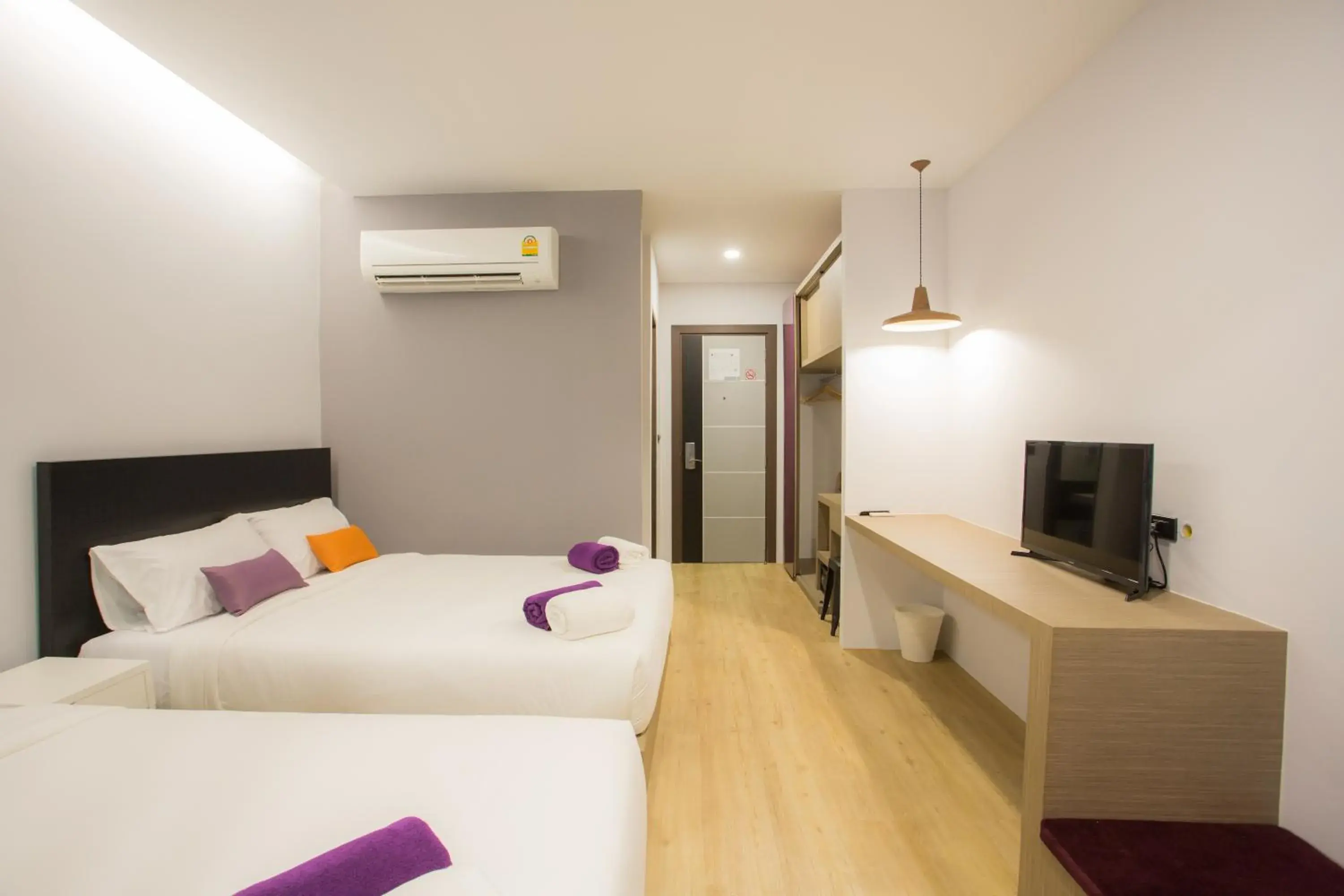 Triple Room with Pool View in Chaweng Villawee Hotel Triple Room with Pool View in Chaweng Villawee Hotel