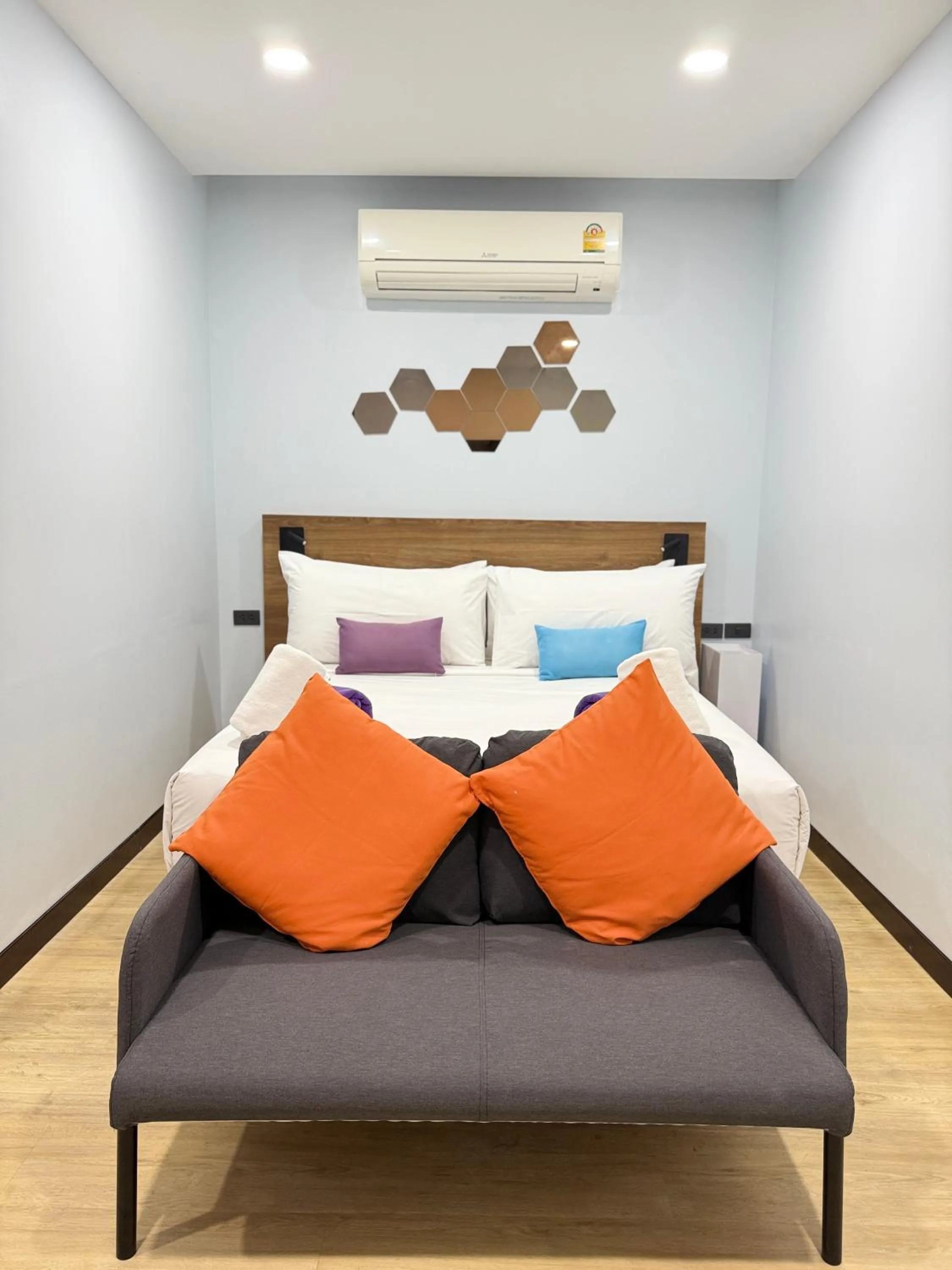 Bed in Chaweng Villawee Hotel