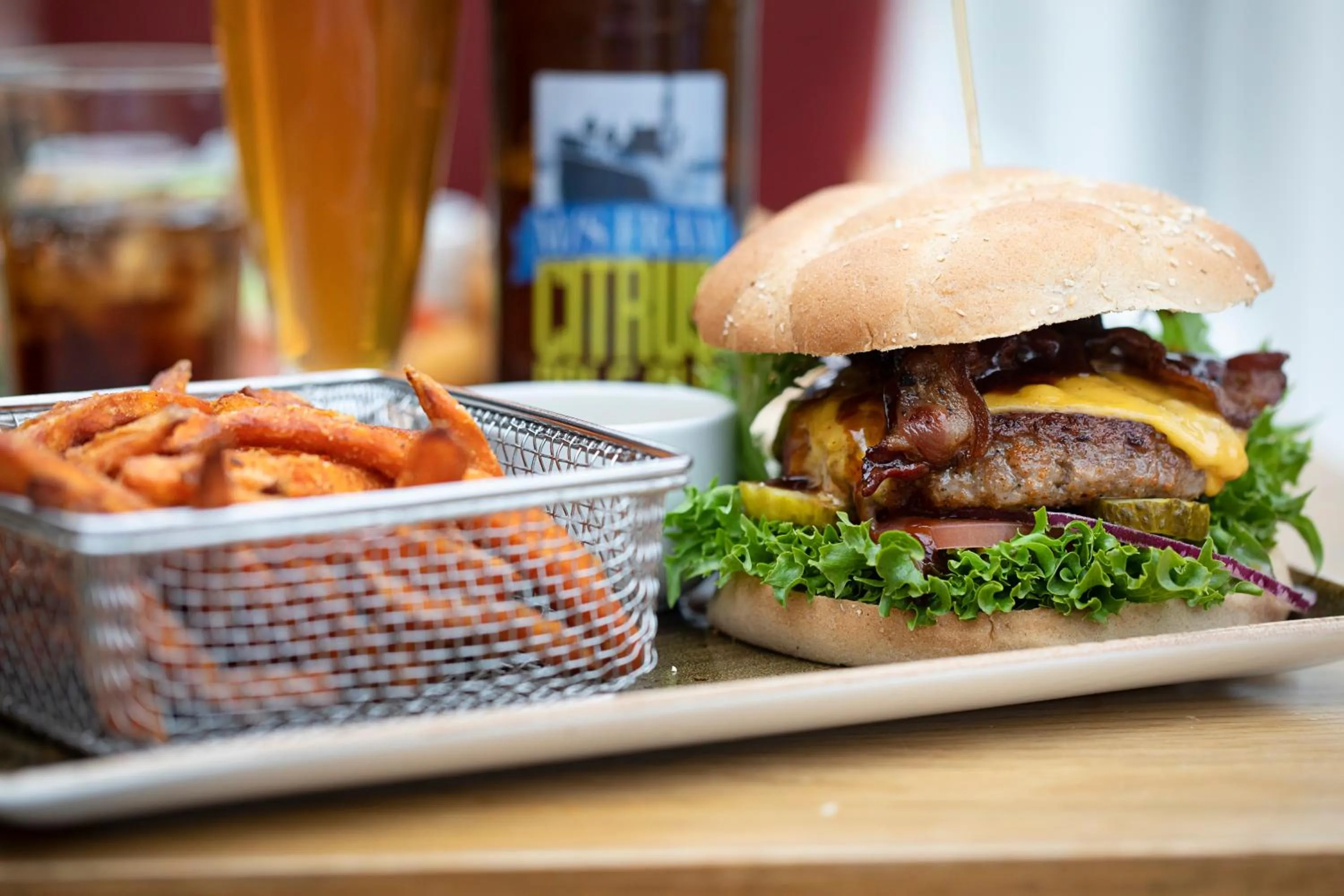 Lounge or bar in Straand Hotel