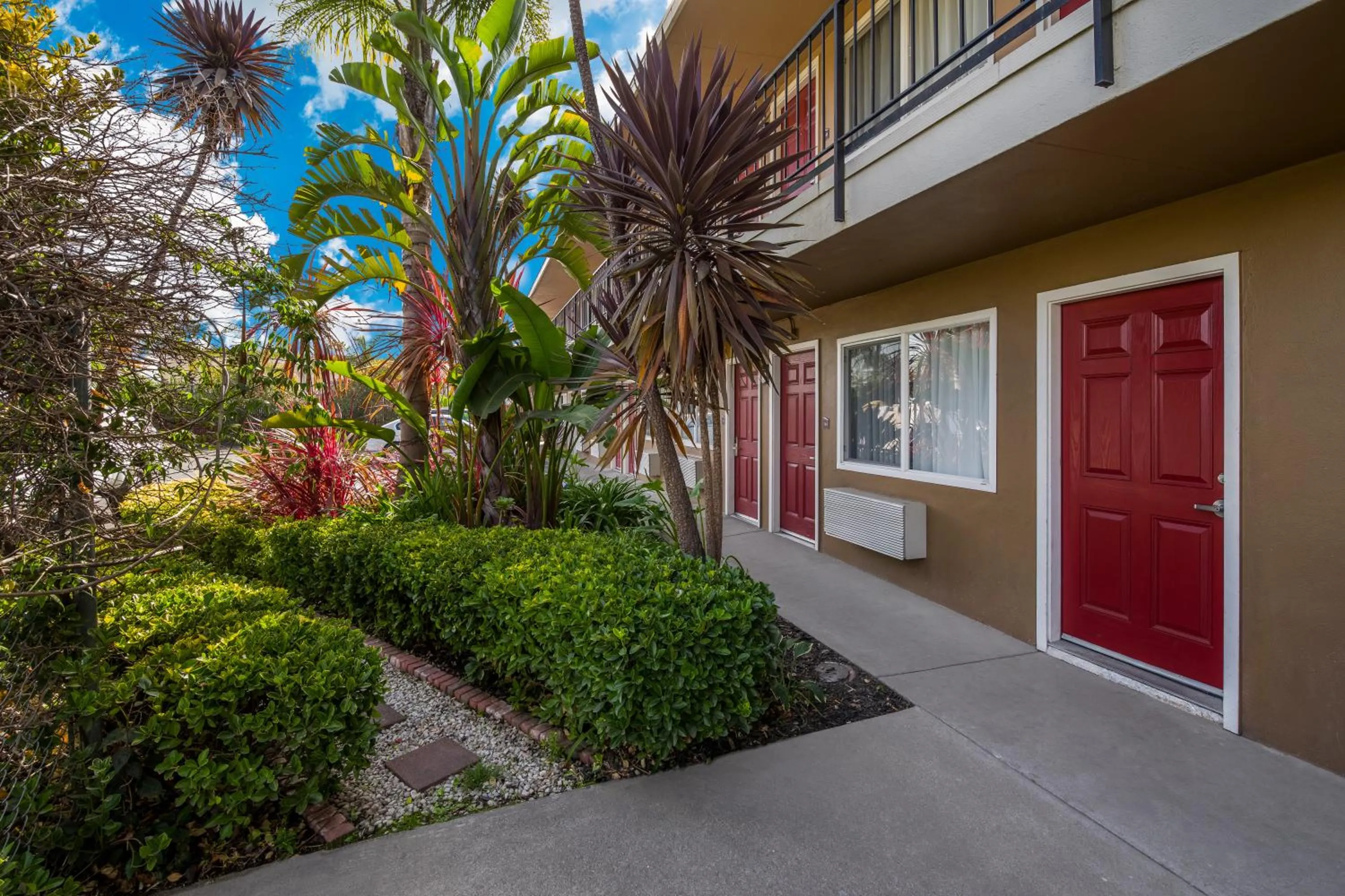 Property building in Bay Breeze Inn