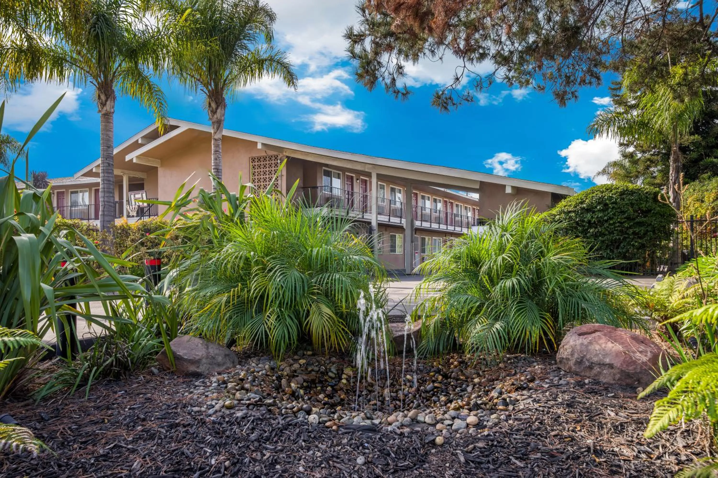 Property building in Bay Breeze Inn