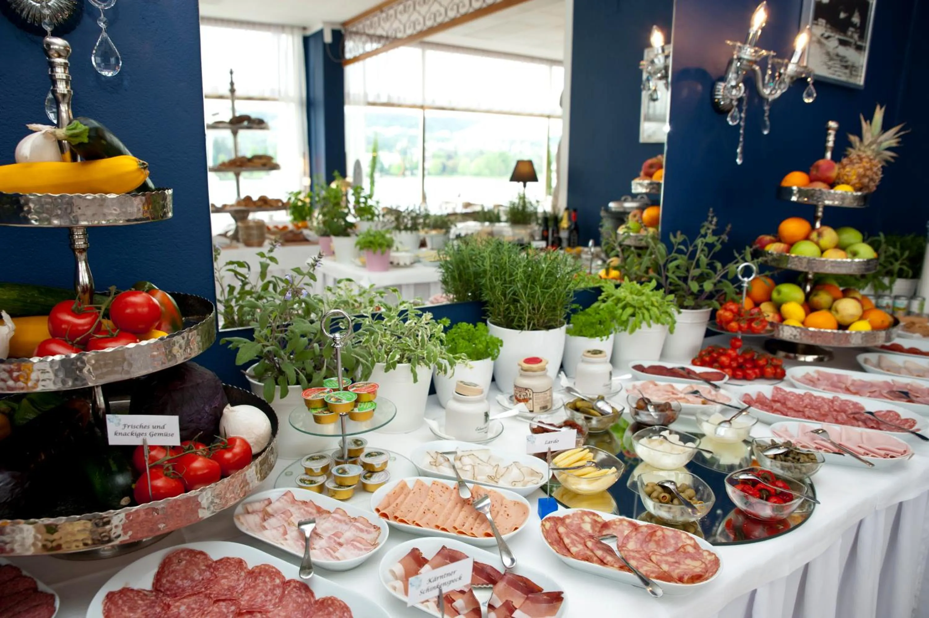 Food and drinks in Tennis & Yacht Hotel Velden