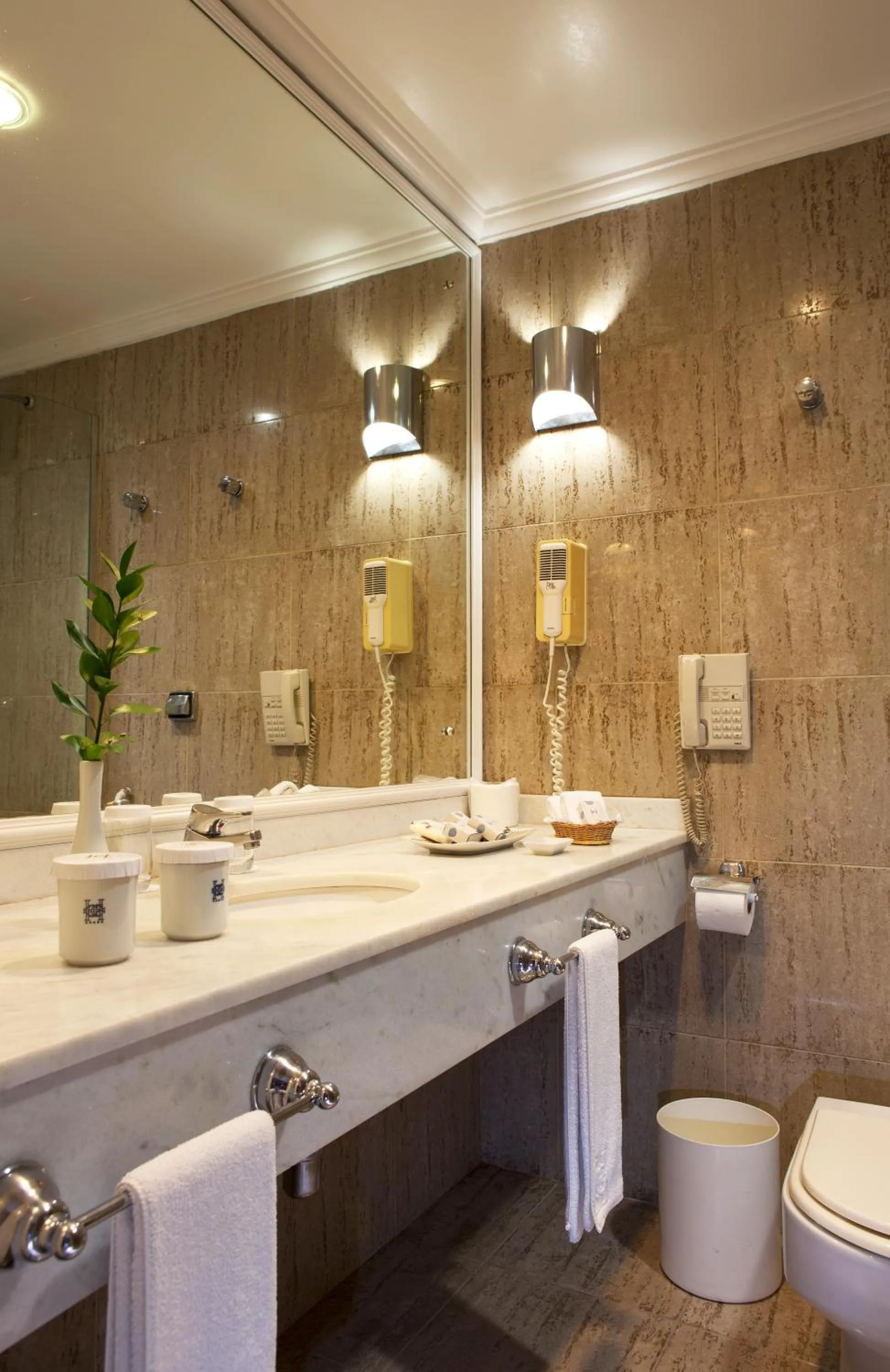 Bathroom in Casa Grande Hotel Resort & Spa