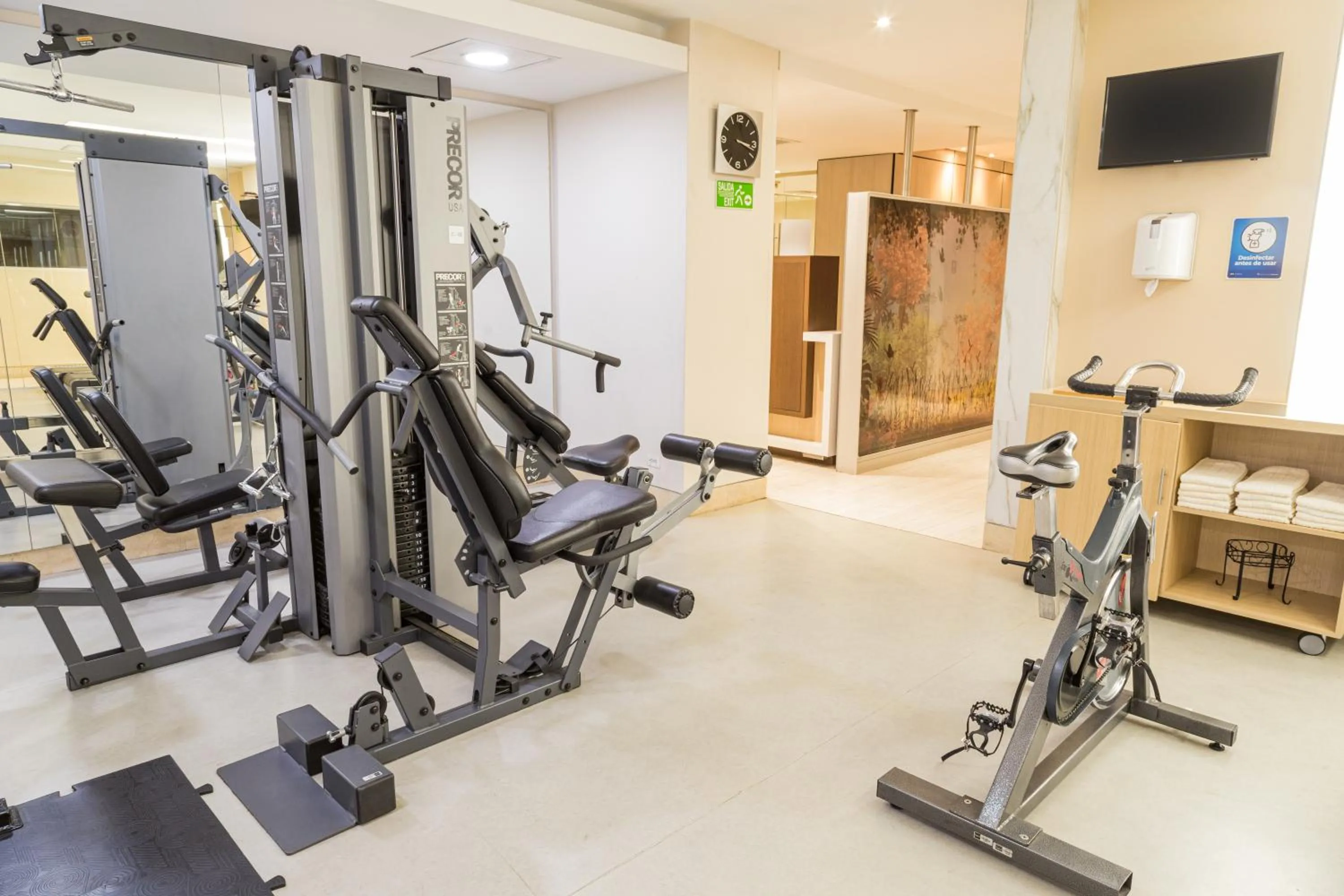 Fitness centre/facilities in GHL Hotel Capital