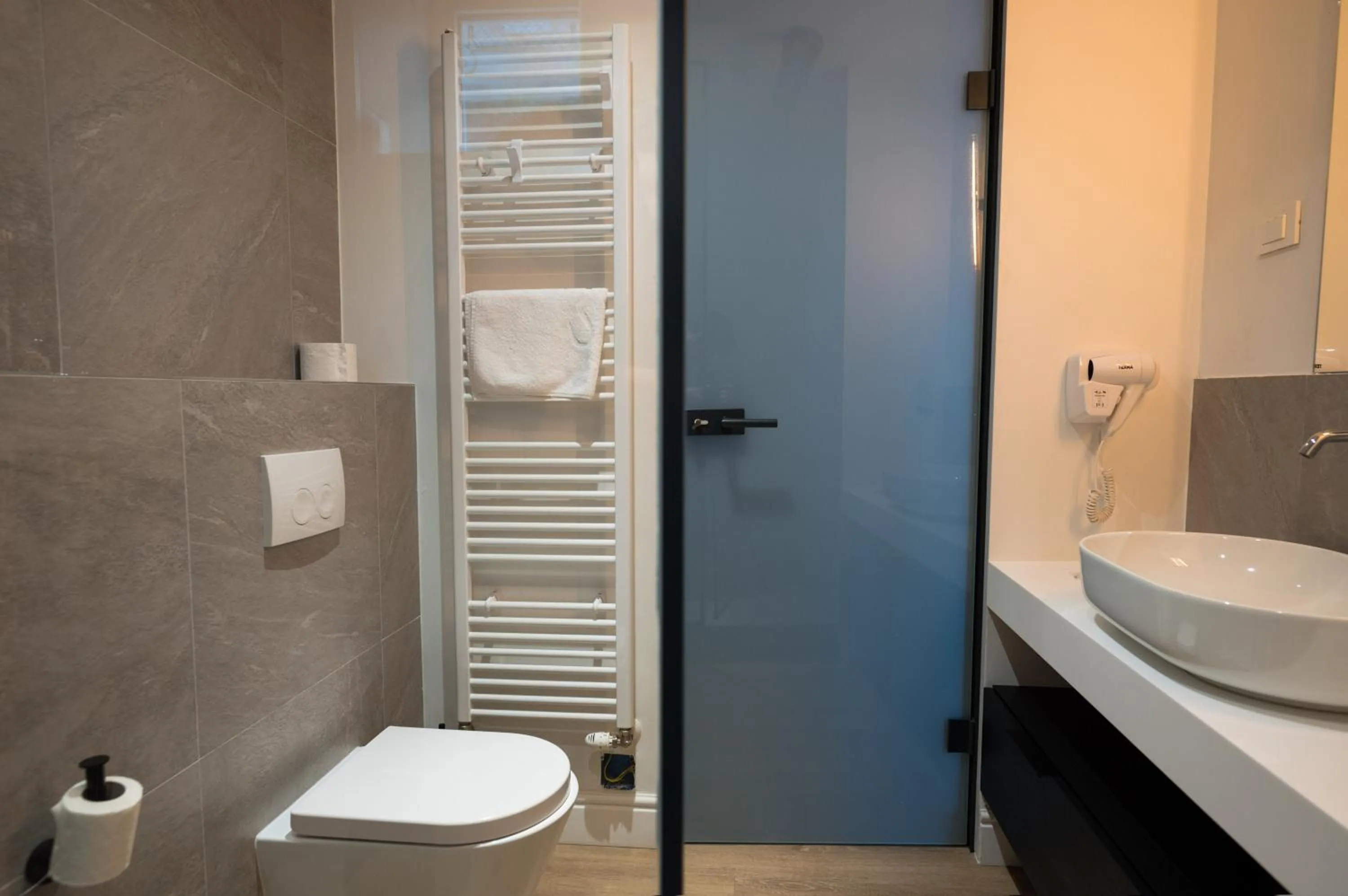 Bathroom in Doma Zagreb Aparthotel