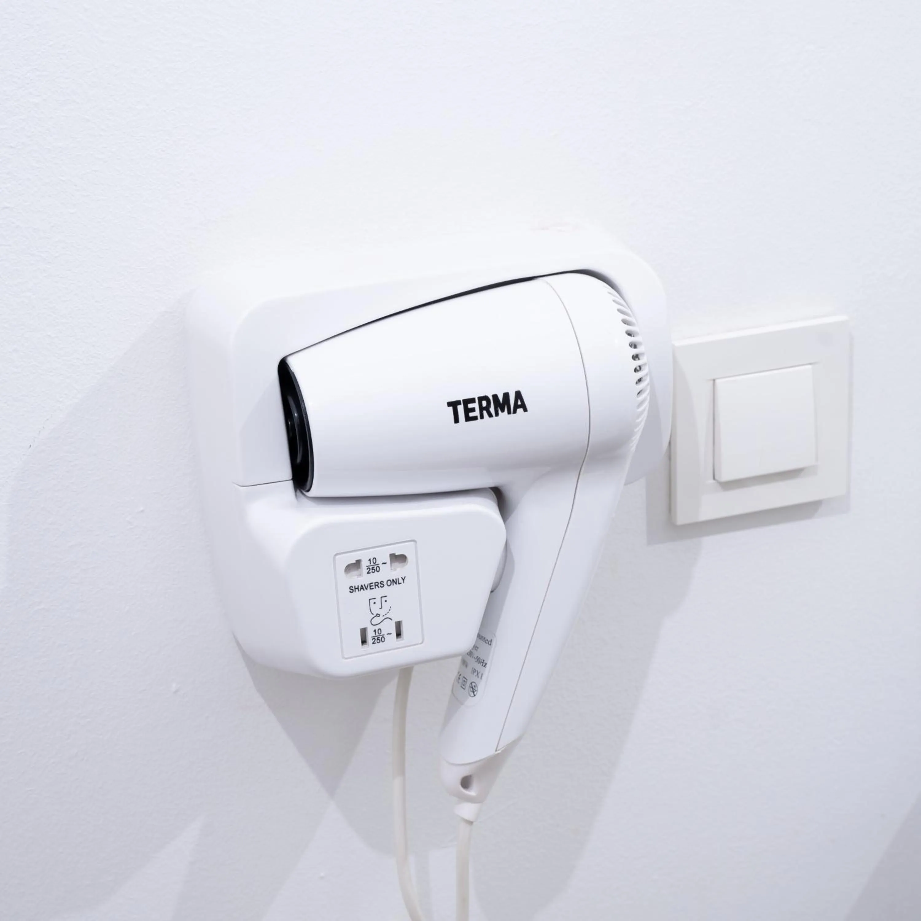 hair dryier in Doma Zagreb Aparthotel