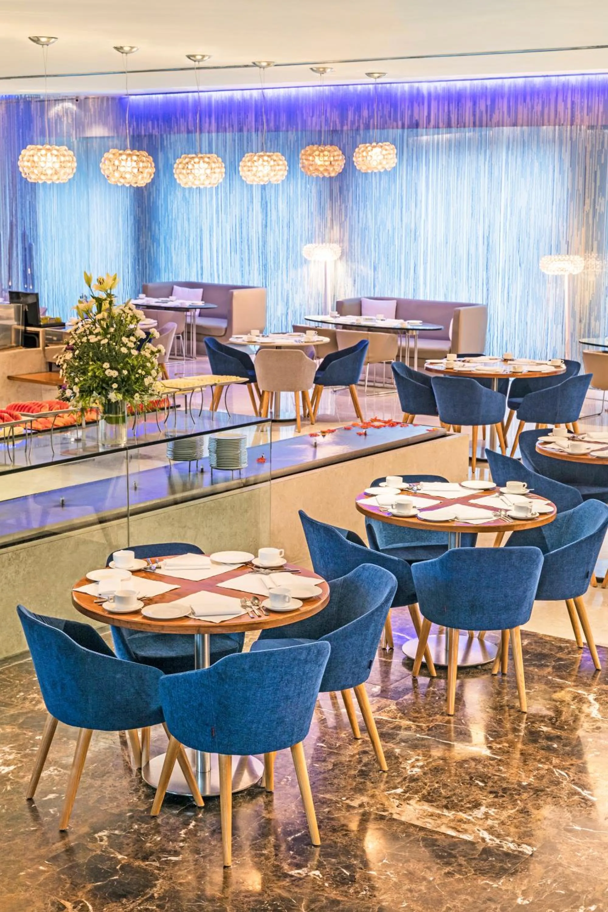 Restaurant/places to eat in The Park New Delhi