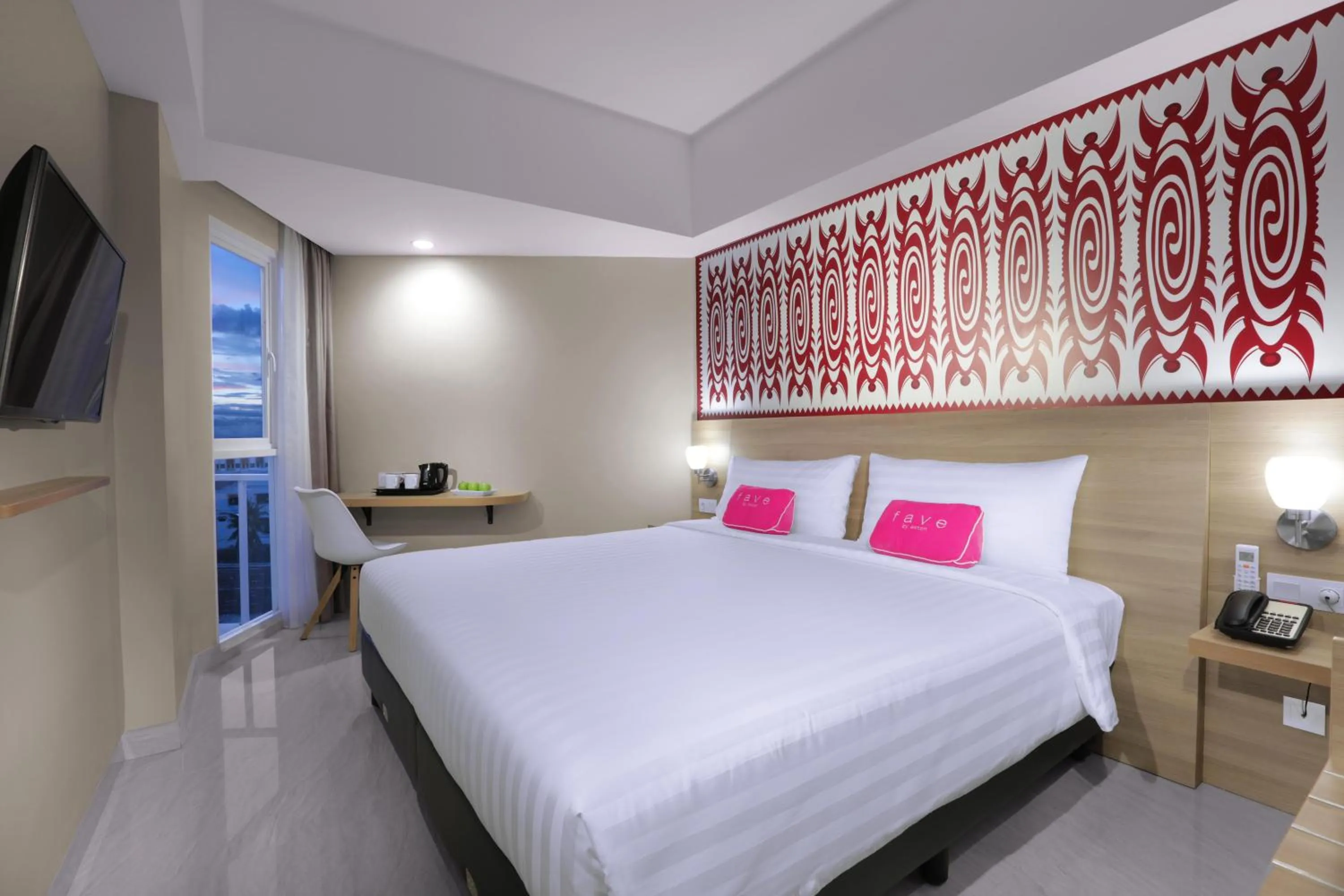 Bedroom, Bed in favehotel Sorong