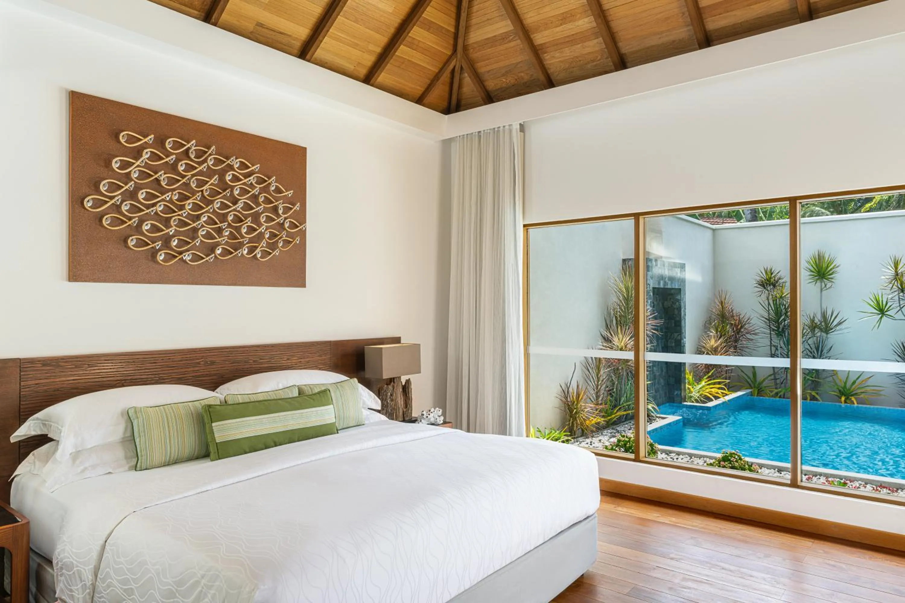 Bed in Kurumba Maldives