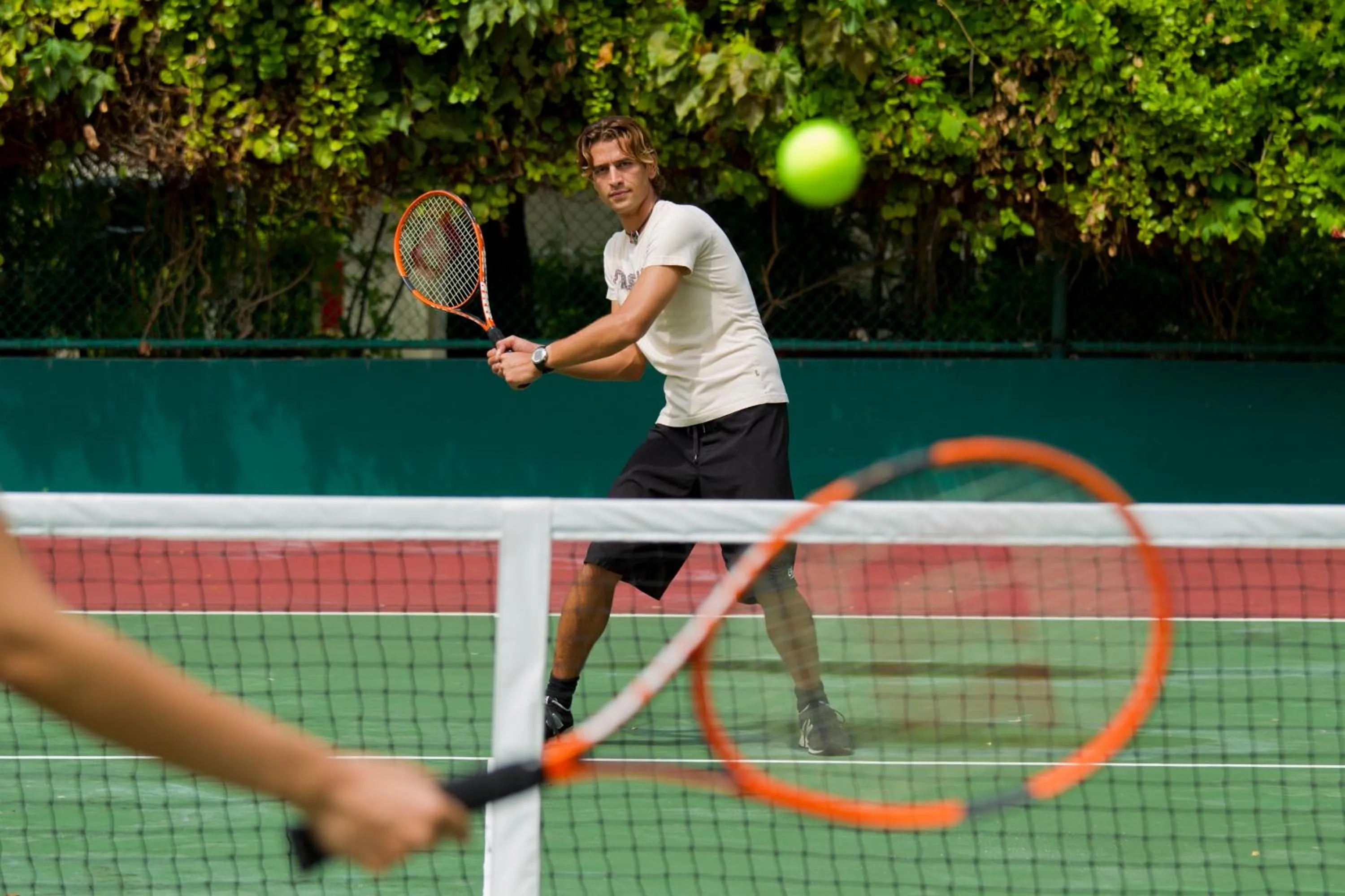 Tennis court in Kurumba Maldives