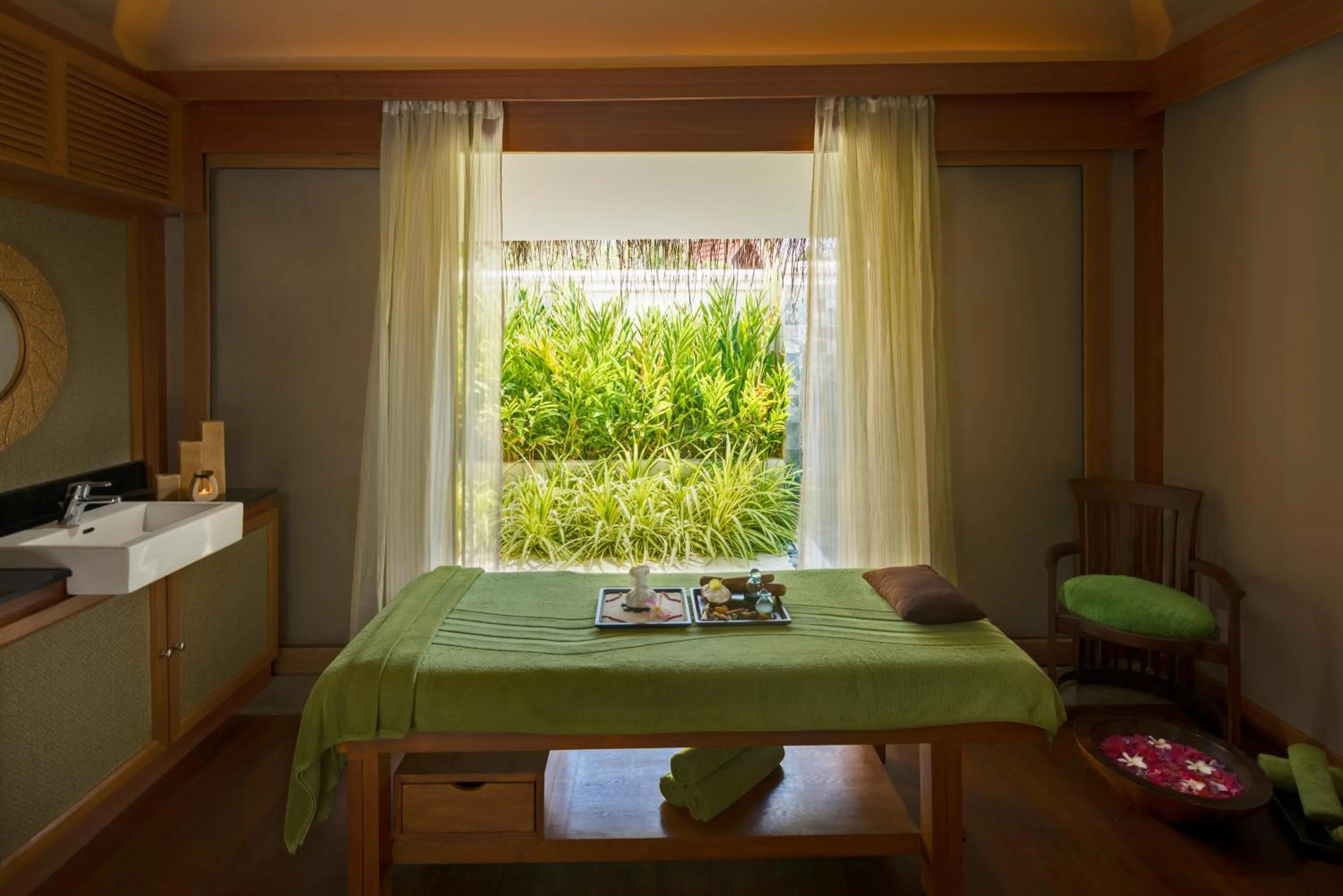 Massage in Kurumba Maldives