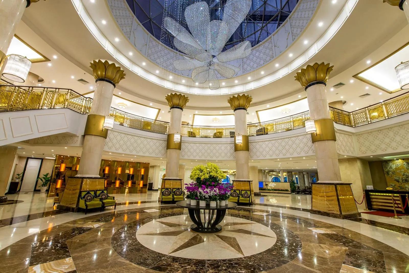 Lobby or reception in Vinpearl Resort Nha Trang