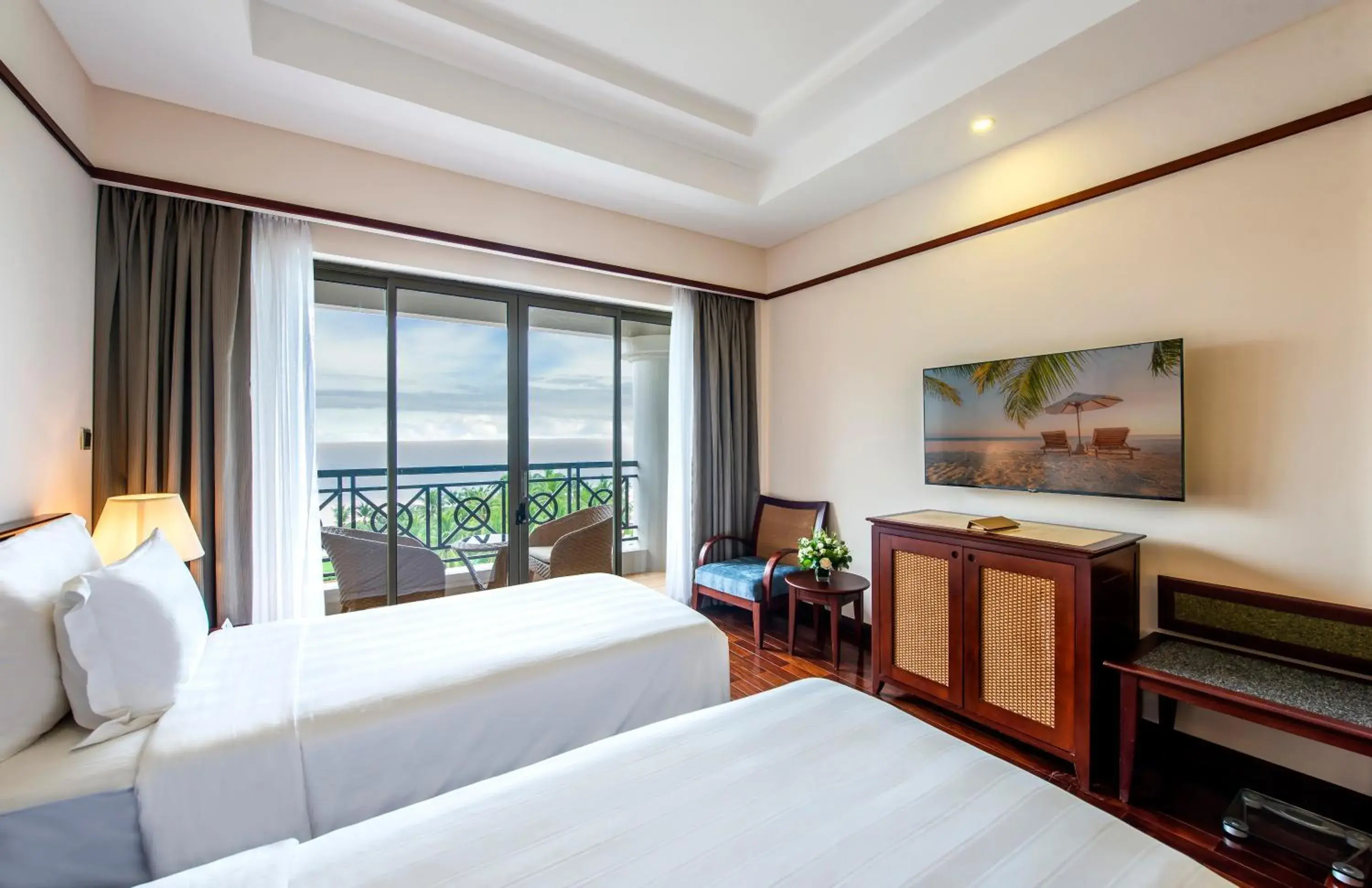 Grand Deluxe Ocean View Twin Bed - VinWonders Park Access in Vinpearl Resort Nha Trang Grand Deluxe Ocean View Twin Bed - VinWonders Park Access in Vinpearl Resort Nha Trang