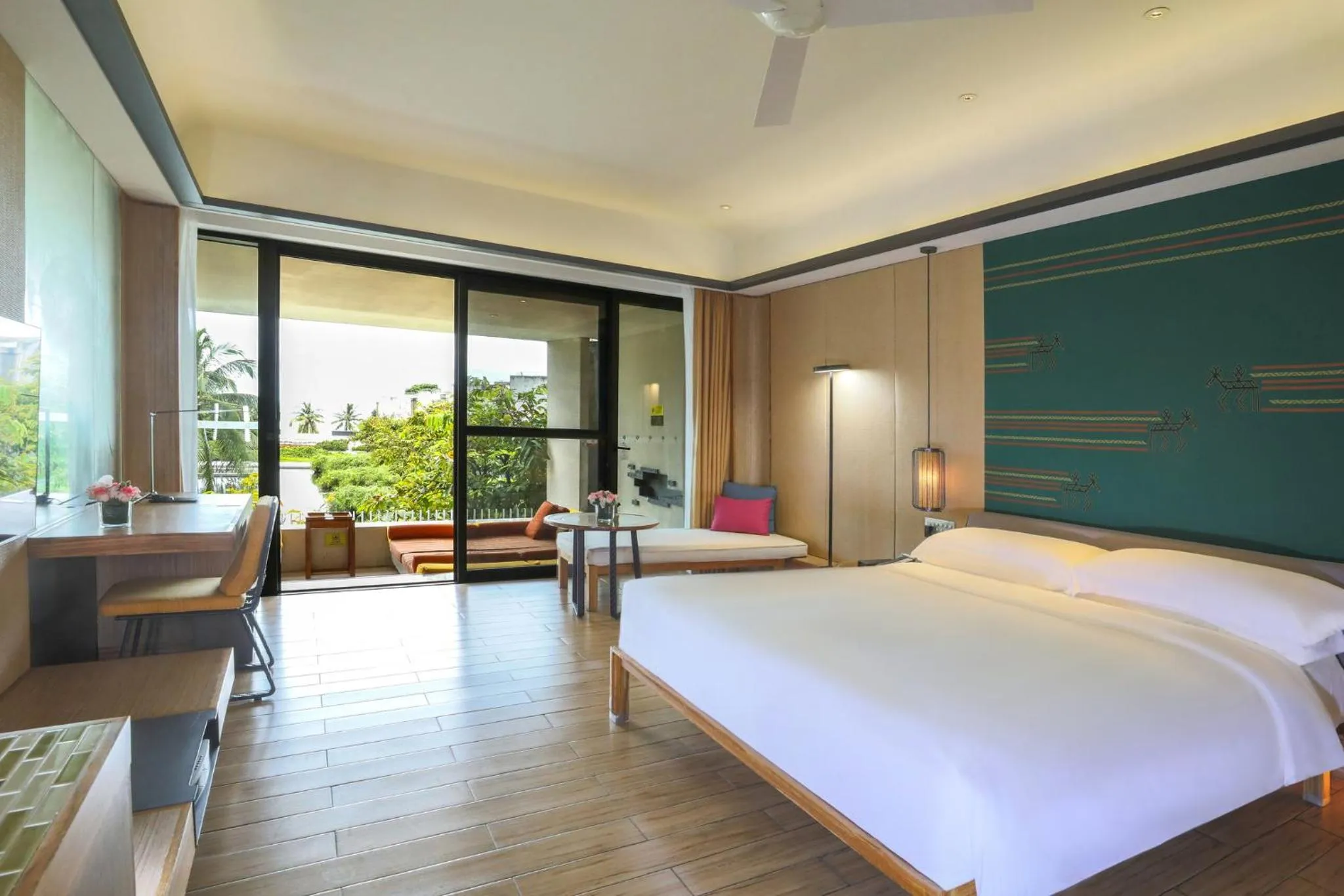 Photo of the whole room, Bed in InterContinental Sanya Resort by IHG