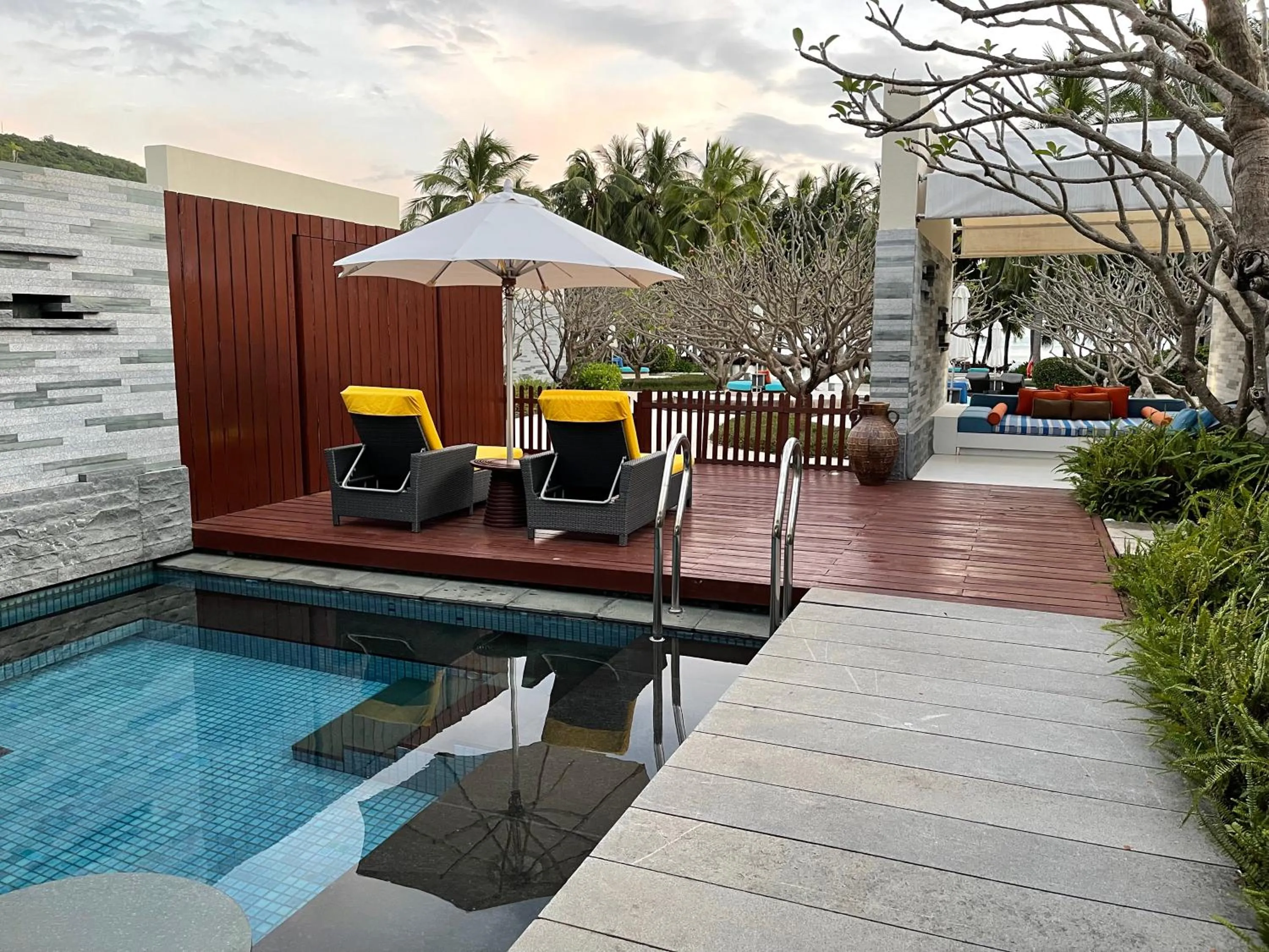 Swimming pool in InterContinental Sanya Resort by IHG