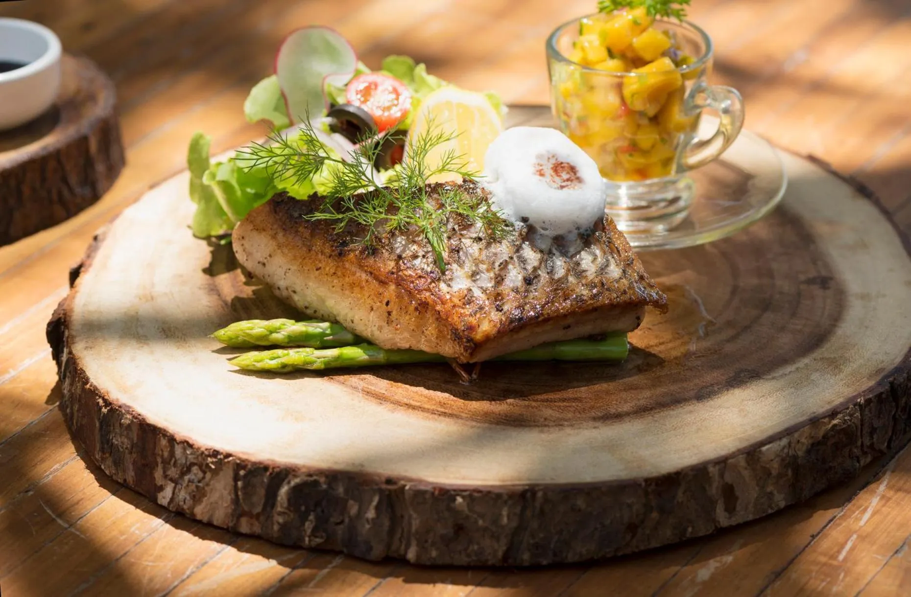 Food and drinks in Haadtien Beach Resort