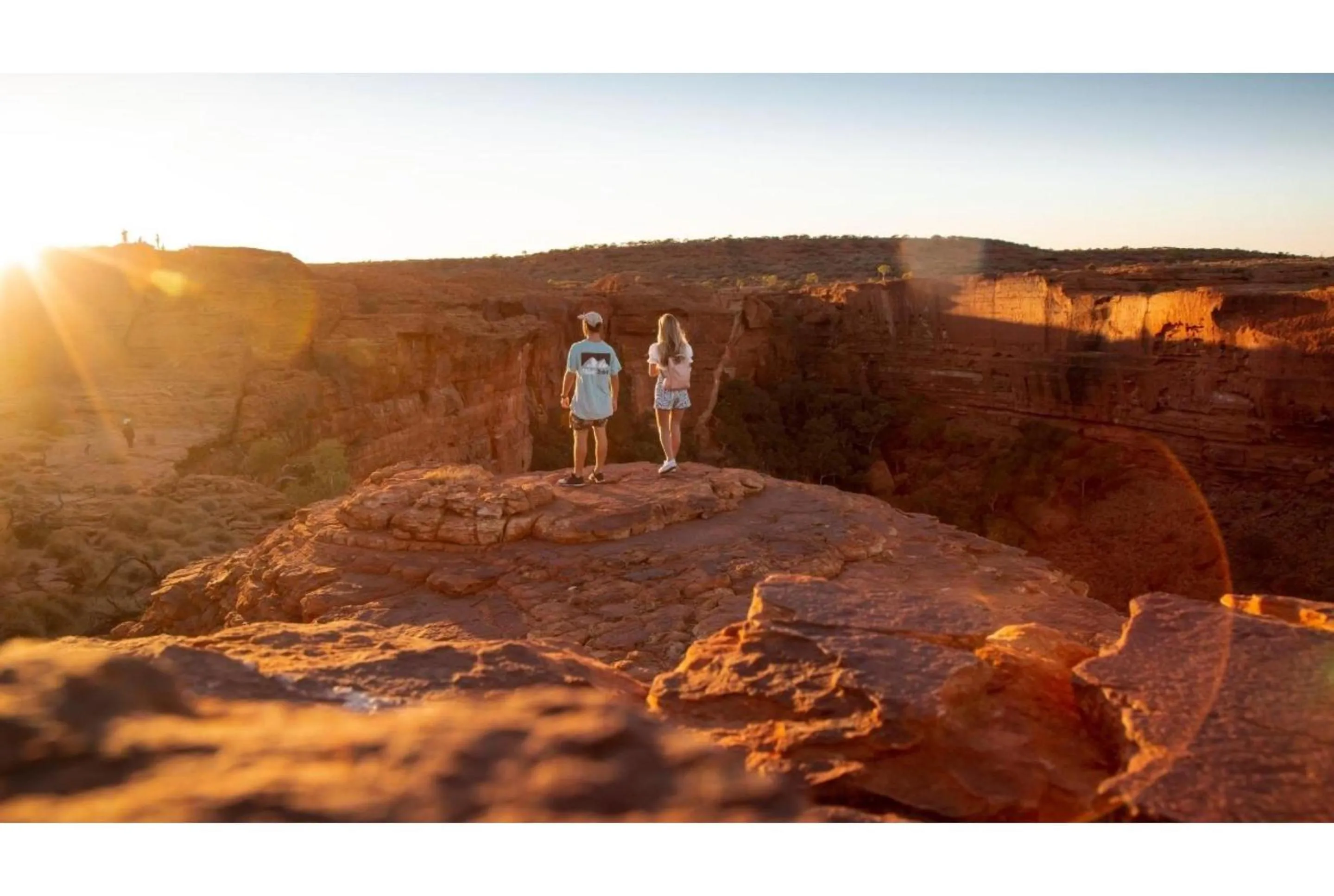 Hiking in Discovery Resorts - Kings Canyon