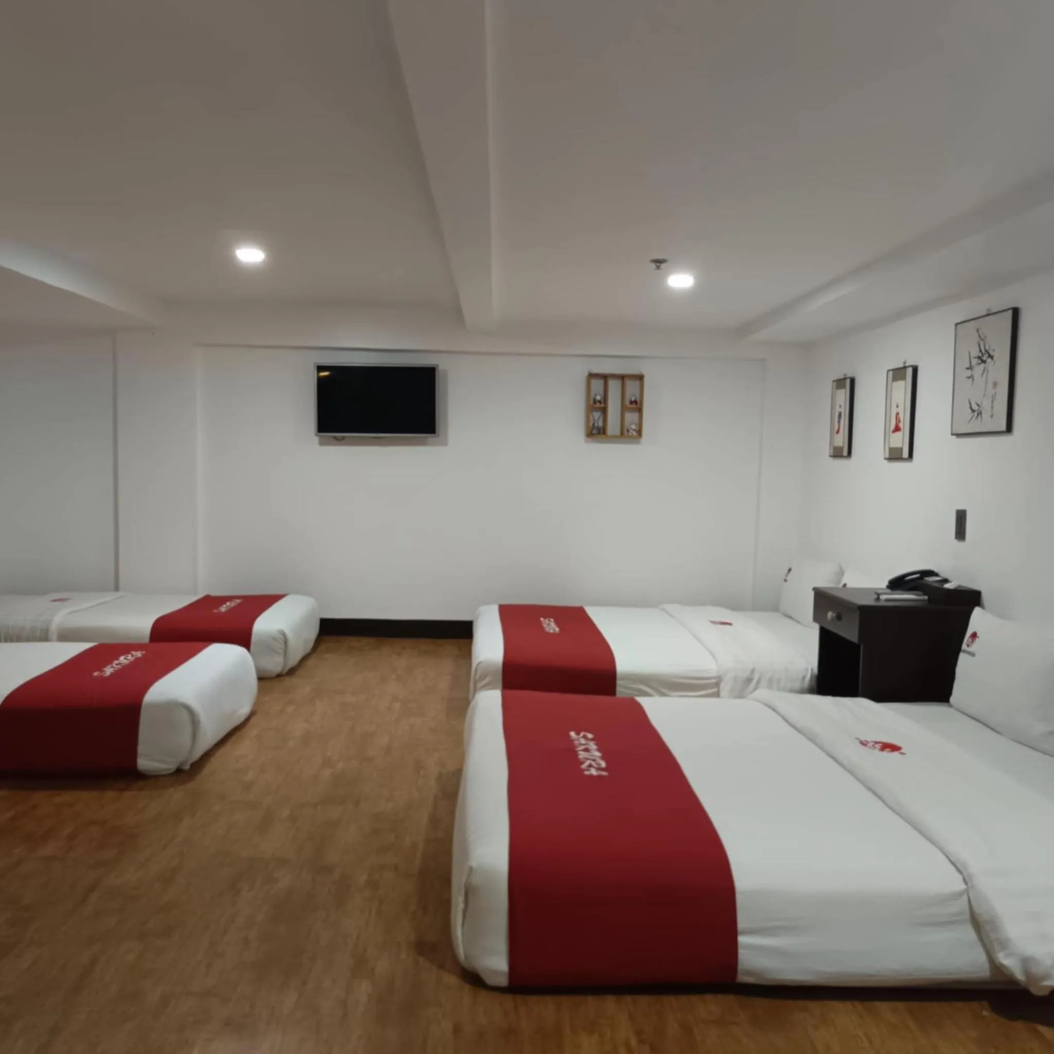 Bed in IL Mare Sakura Resort Boracay