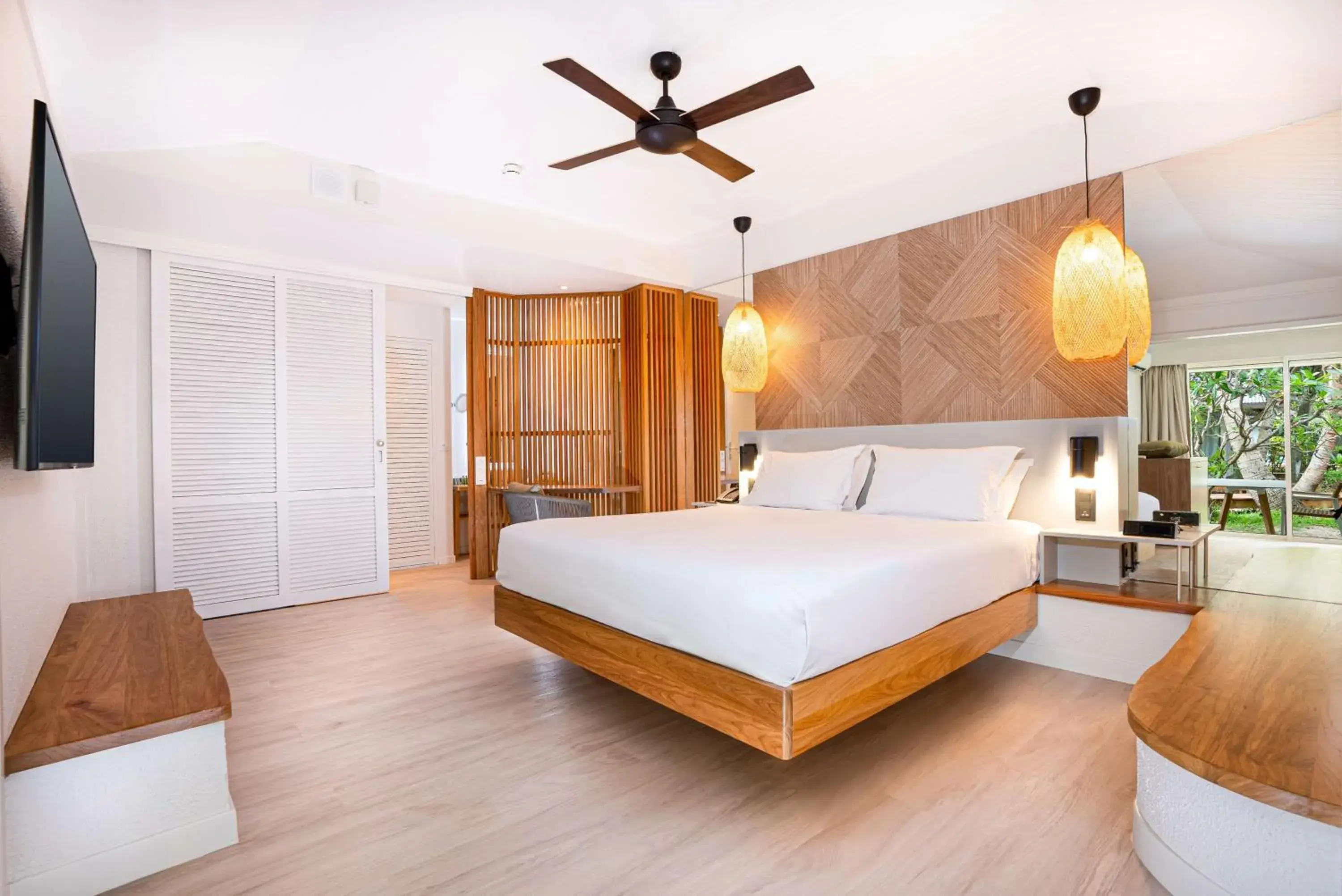 Bungalow with Garden View in DoubleTree by Hilton Noumea Ilot Maitre Resort Bungalow with Garden View in DoubleTree by Hilton Noumea Ilot Maitre Resort