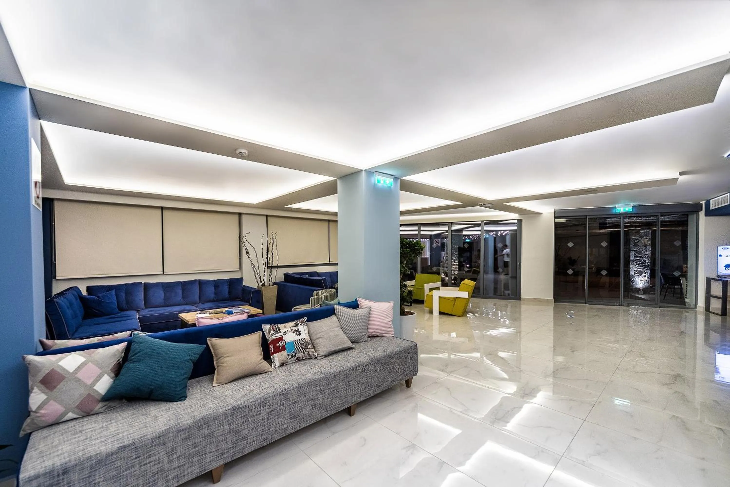 Lobby or reception in Pollis Hotel