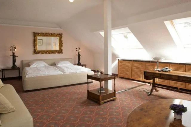 Bed in Hotel Behrmann