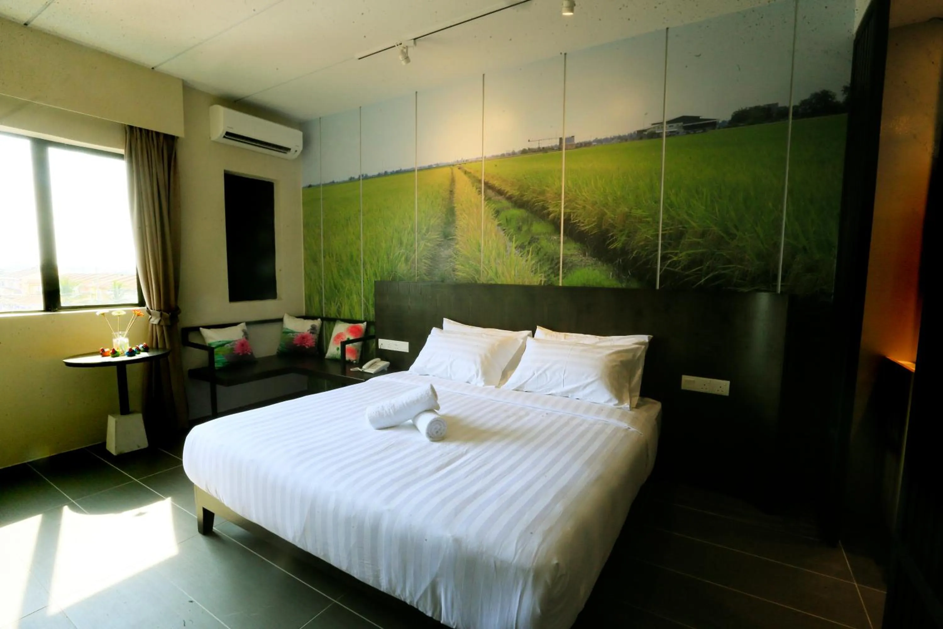 Bed in Vi Boutique Hotel