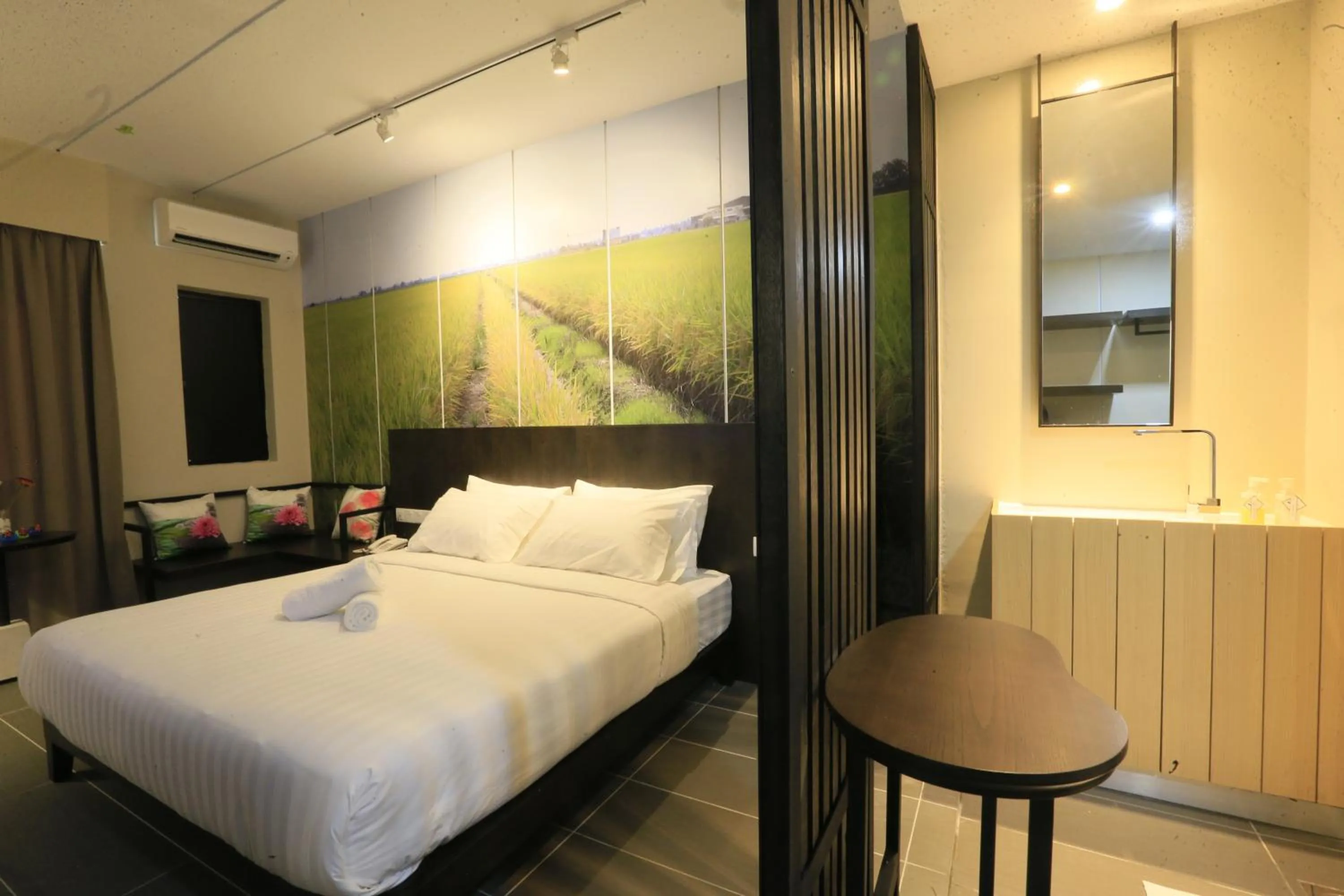 Bed in Vi Boutique Hotel