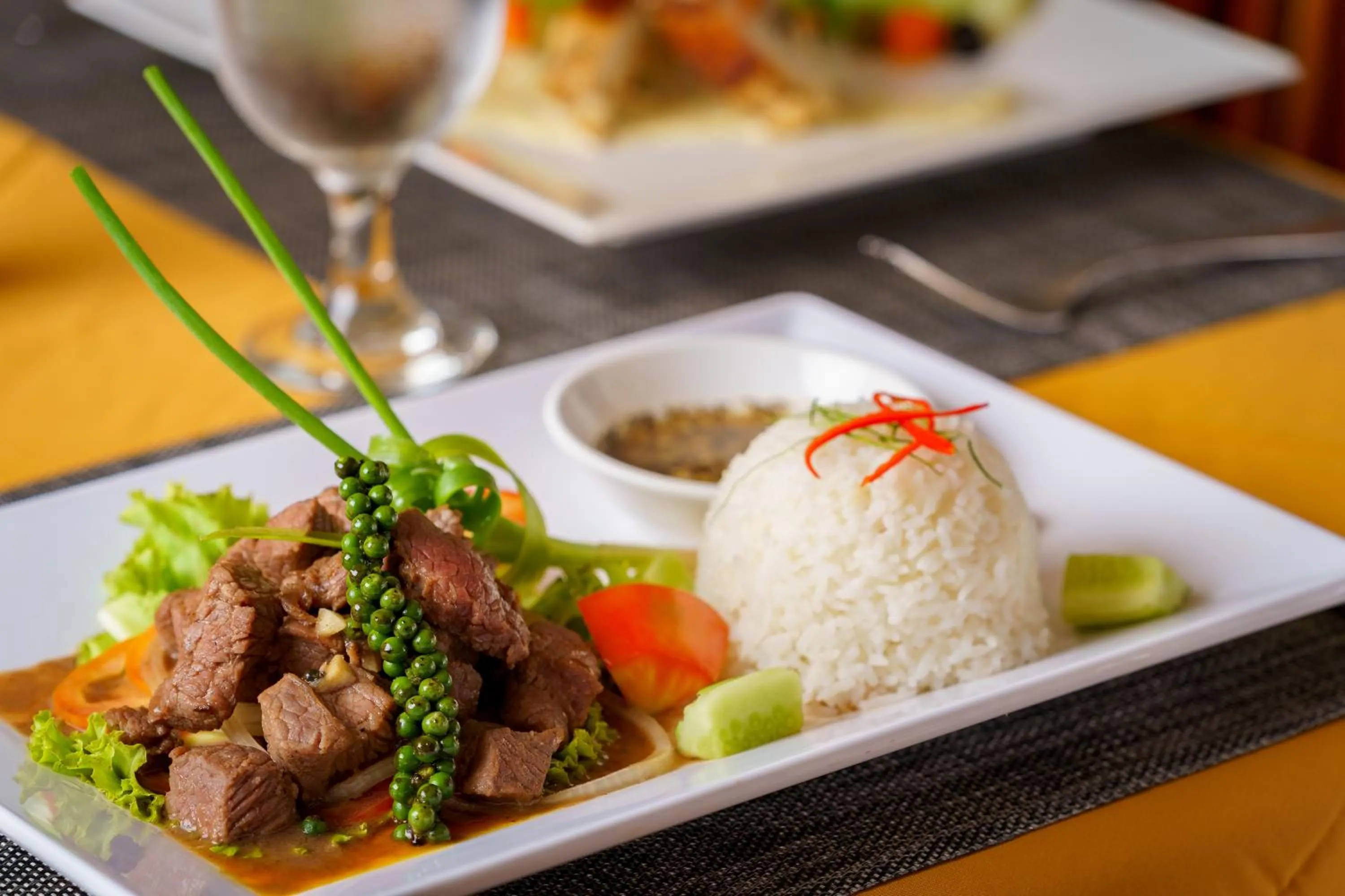 Restaurant/places to eat in Dragon Royal Angkor Hotel