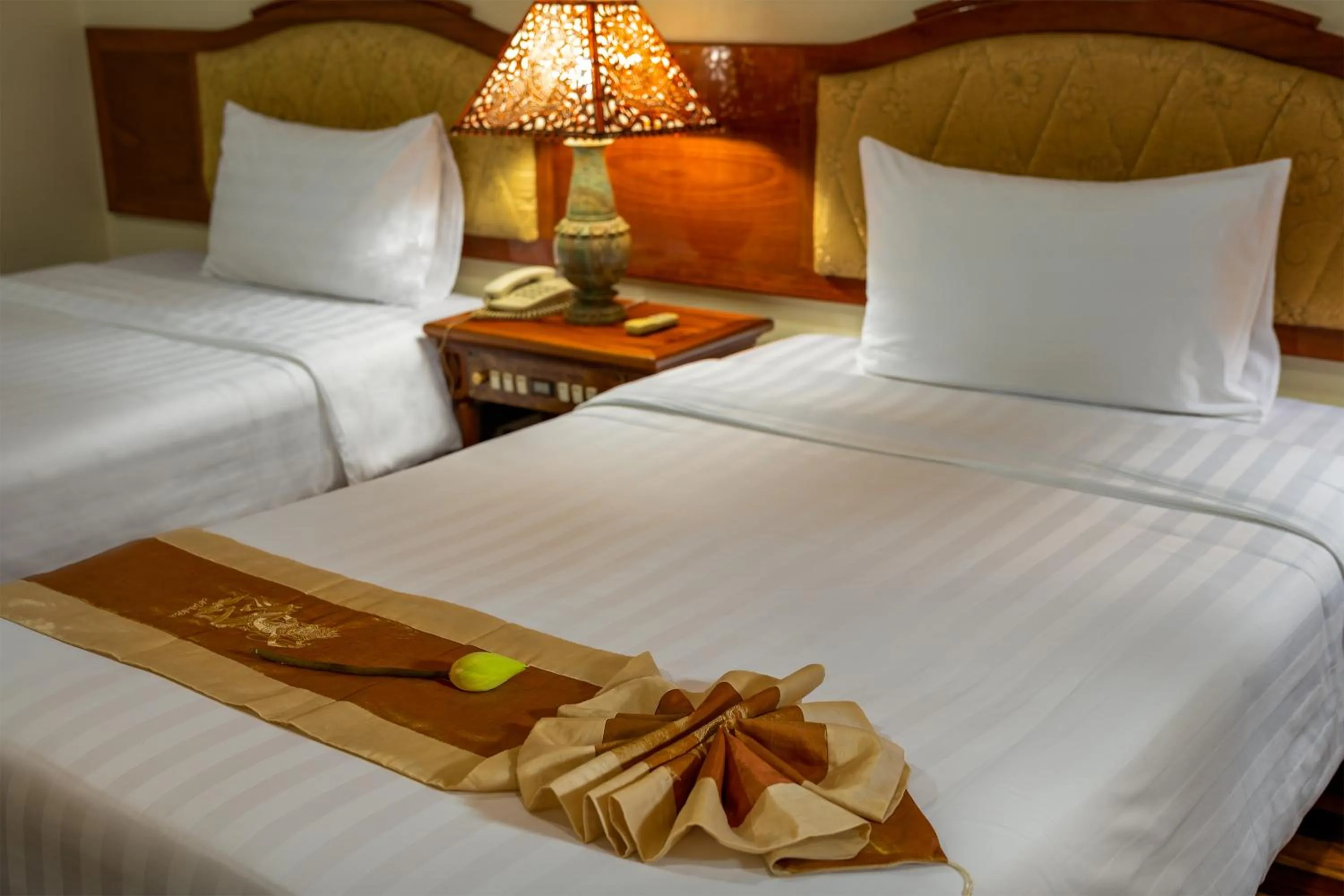 TV and multimedia in Dragon Royal Angkor Hotel