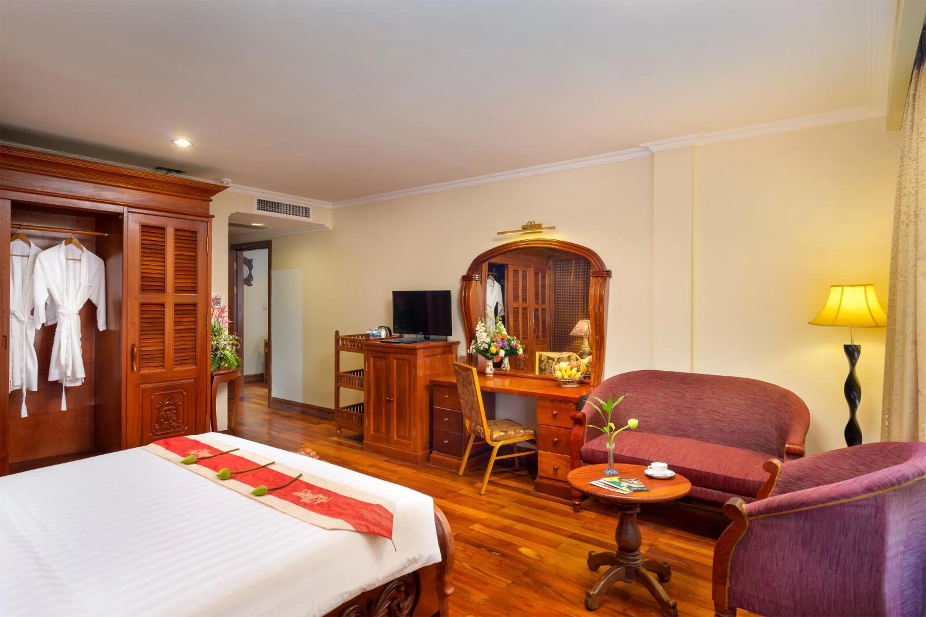 Bathroom in Dragon Royal Angkor Hotel