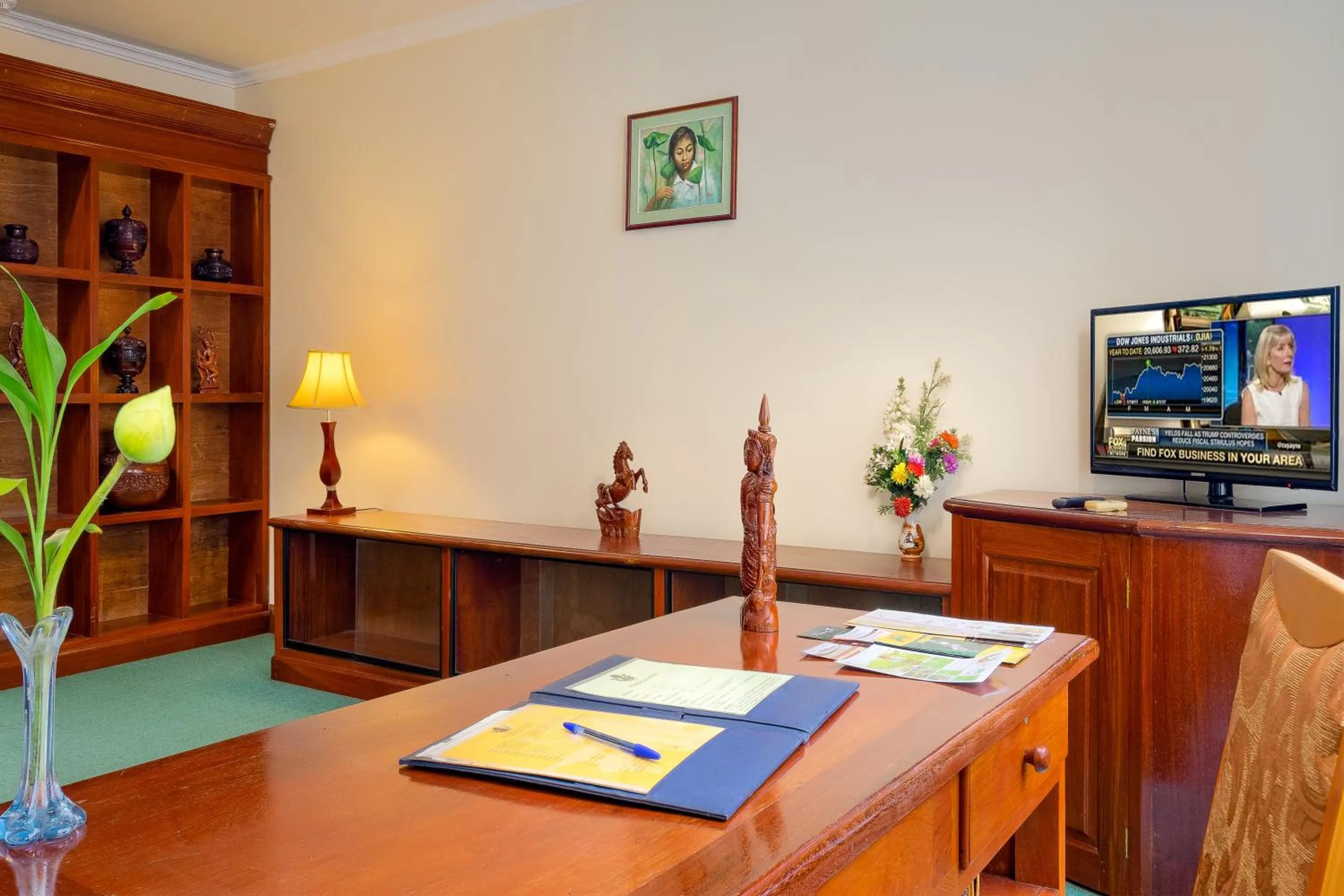 TV and multimedia in Dragon Royal Angkor Hotel