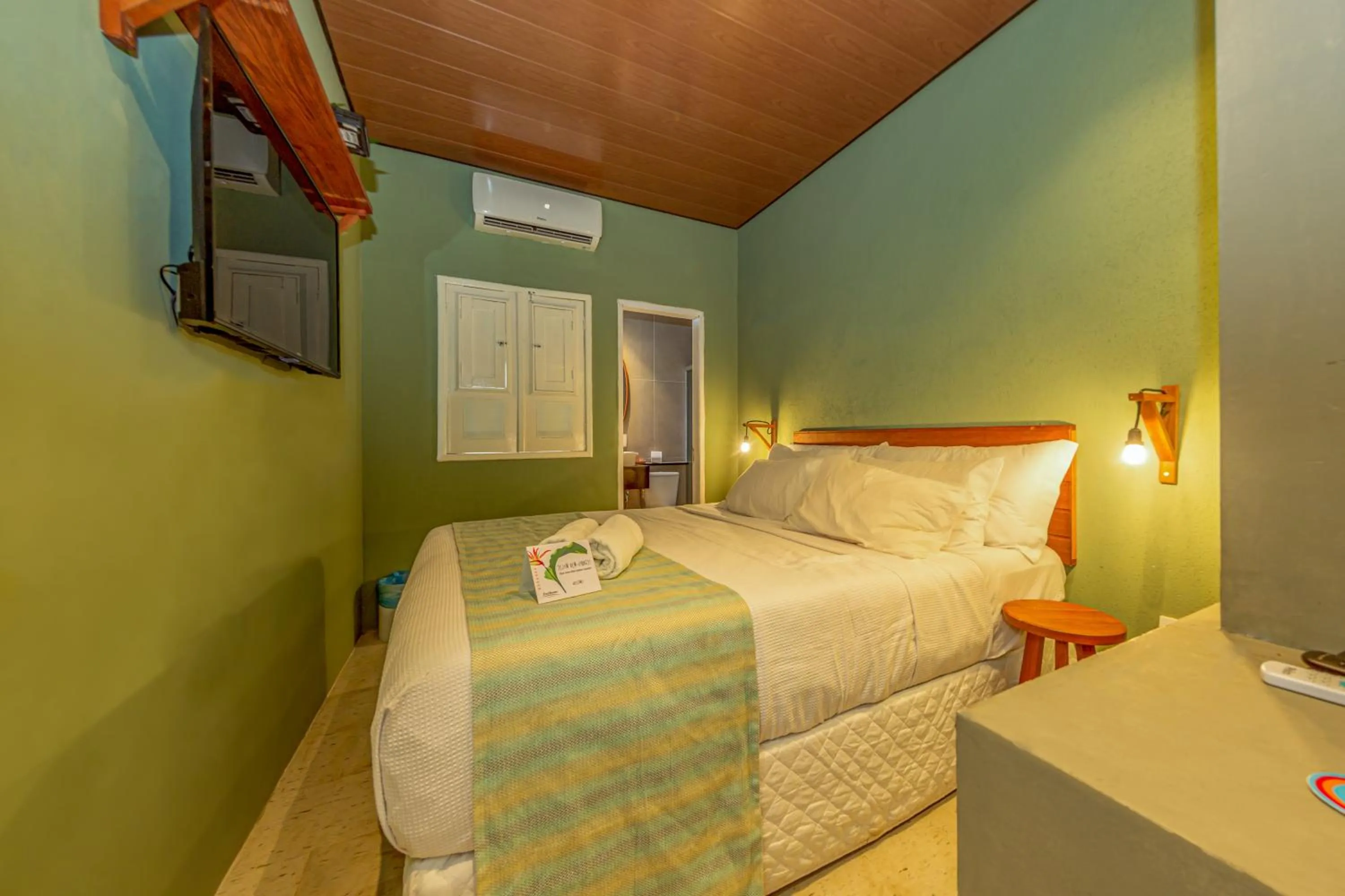 View (from property/room), Bed in EcoCharme Pousada Varandinha