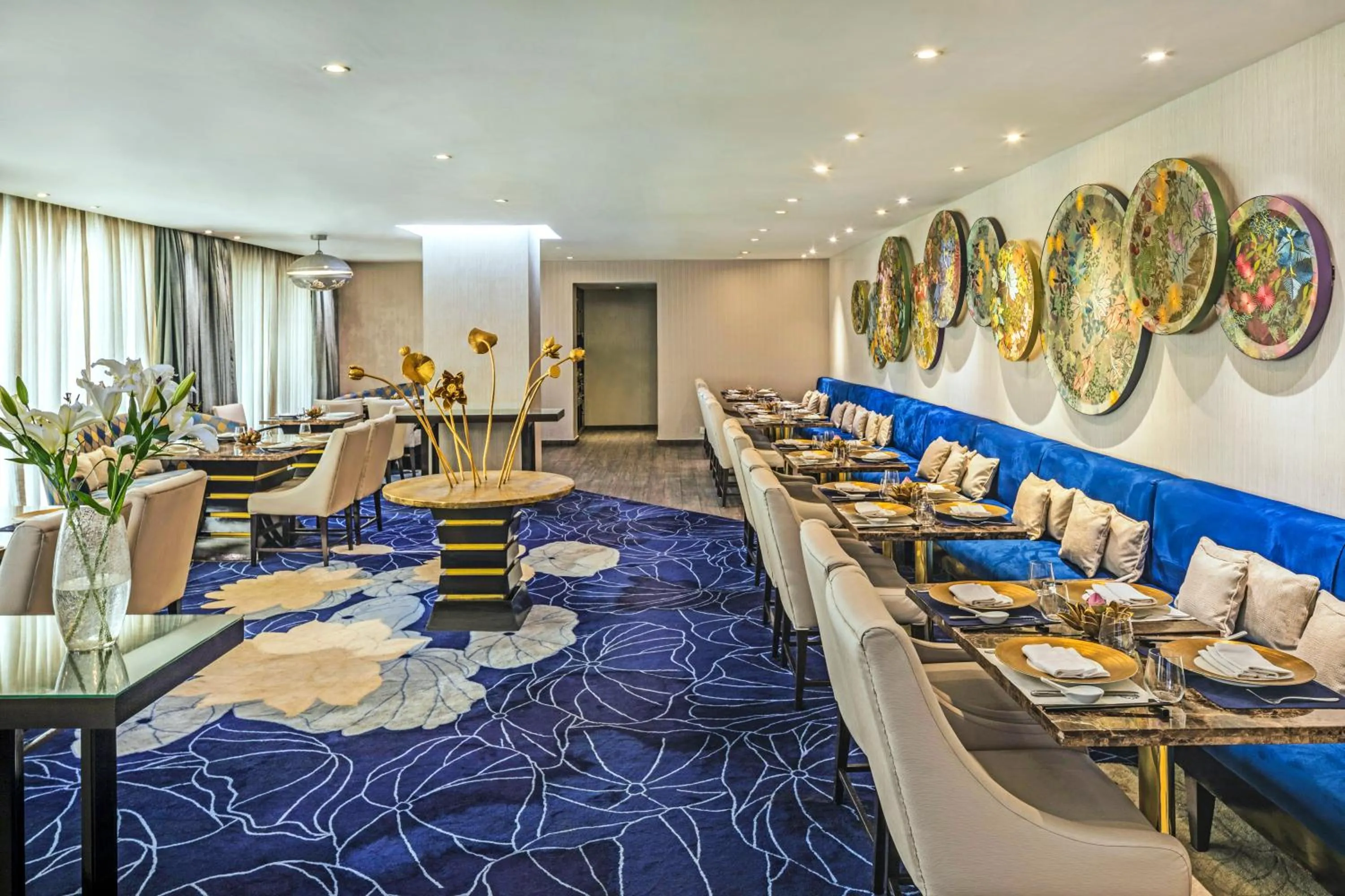 Restaurant/places to eat in The Park Chennai