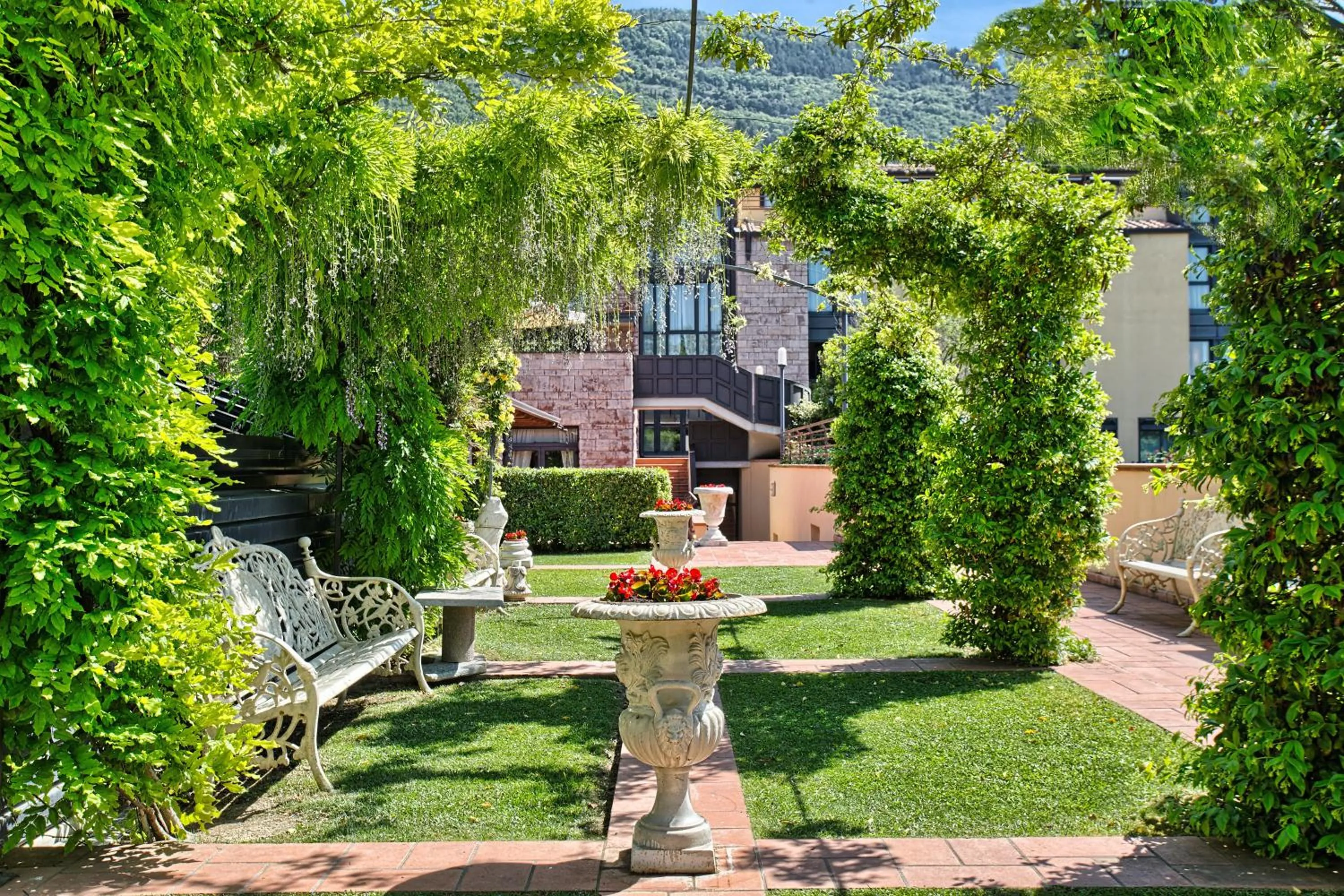 Garden in BV Grand Hotel Assisi