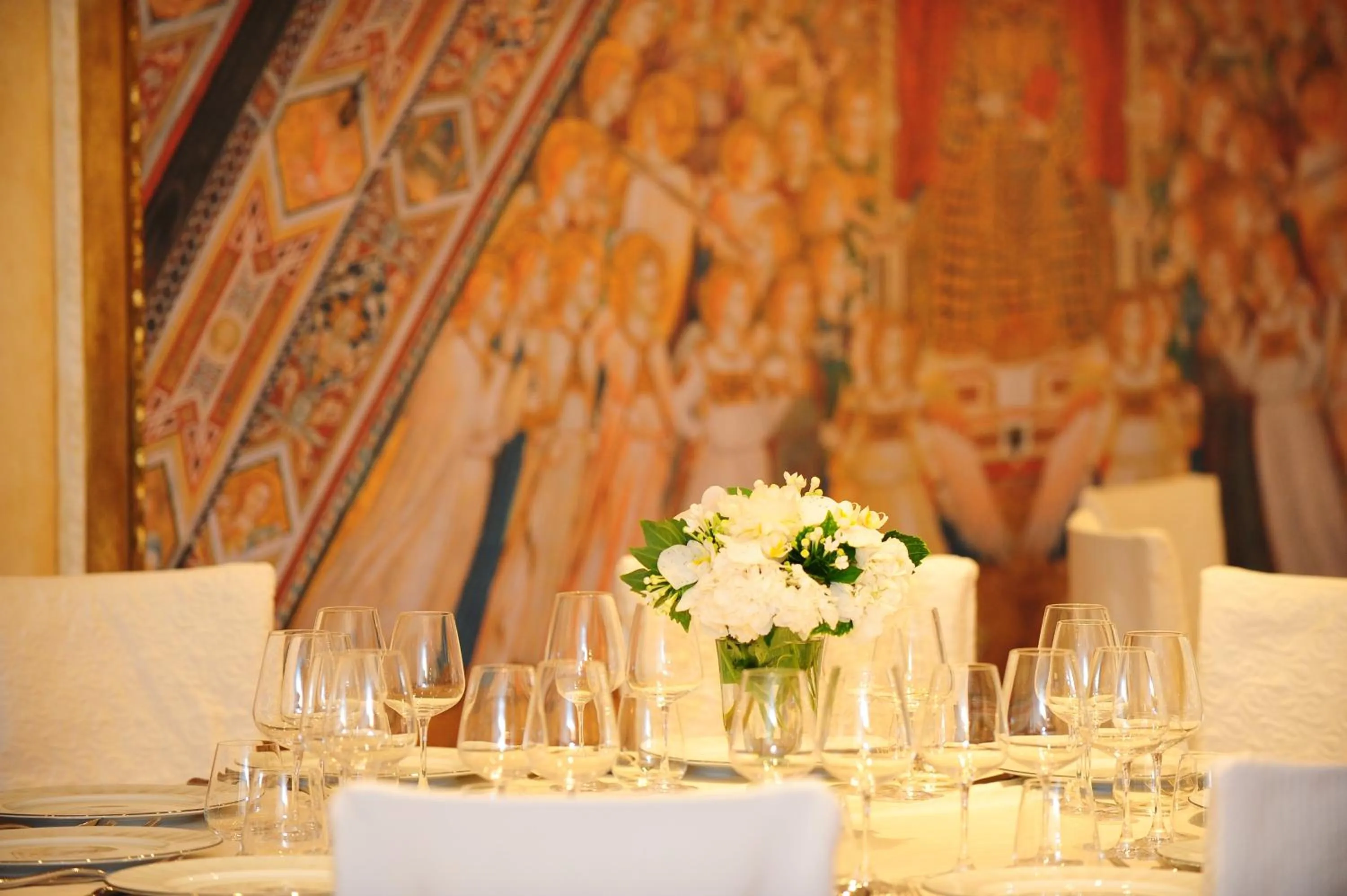 Restaurant/places to eat in BV Grand Hotel Assisi