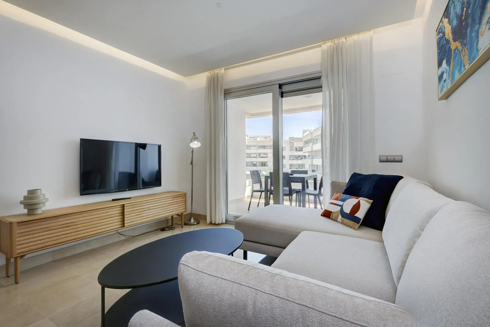 TV and multimedia in Aqua Apartments Vento, Marbella