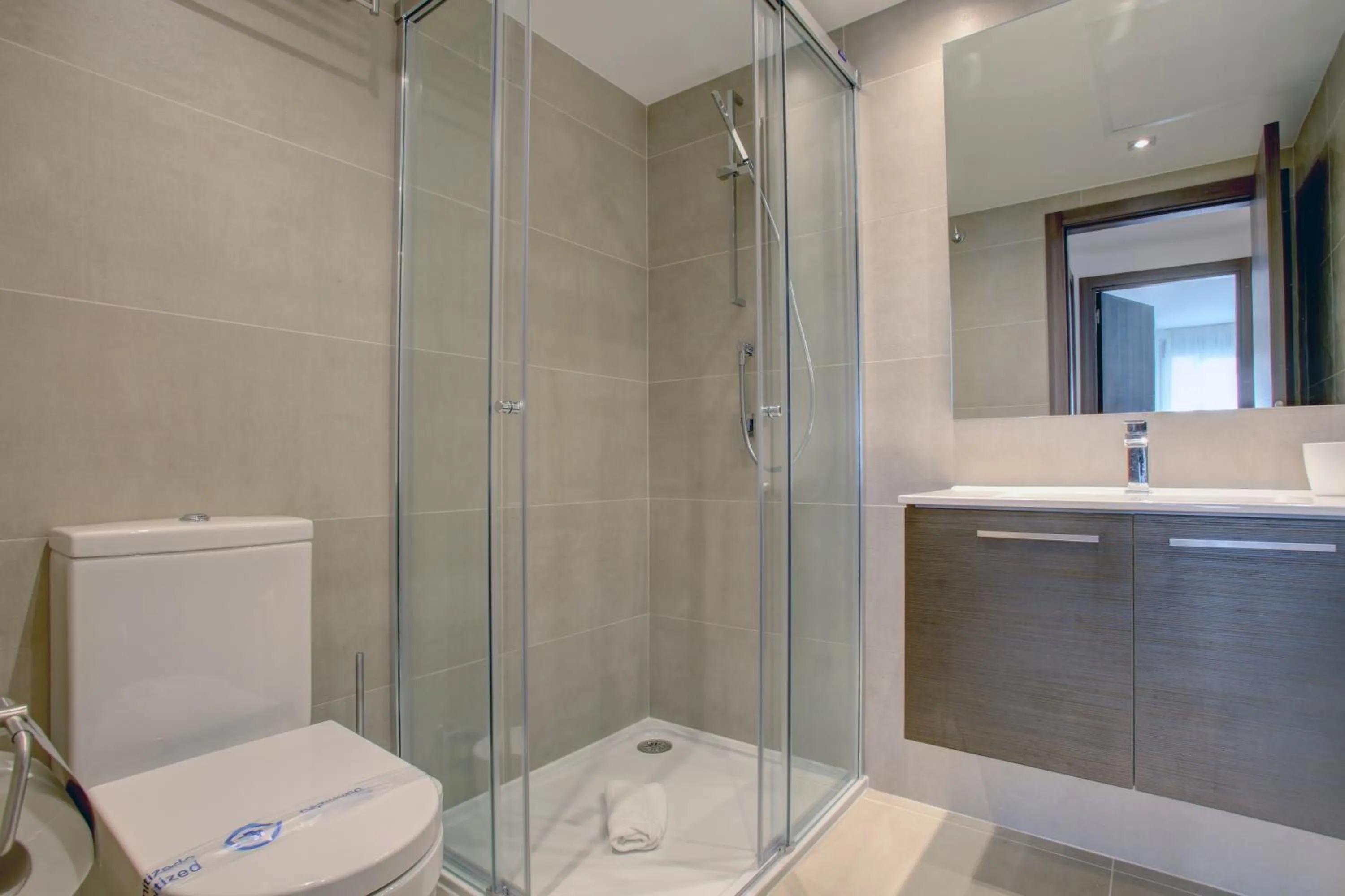 Toilet in Aqua Apartments Vento, Marbella